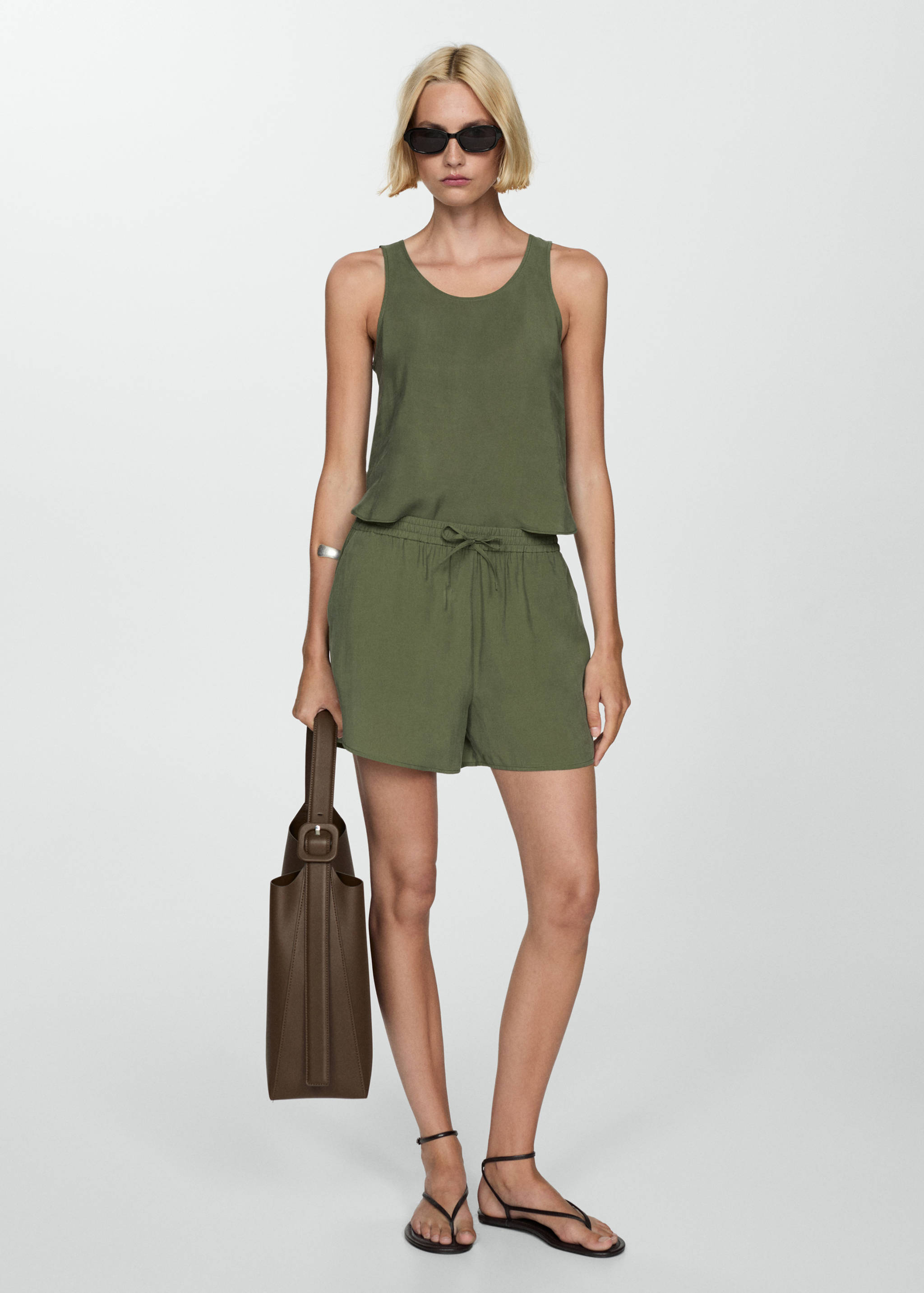 Shorts modal lazo - Plano general