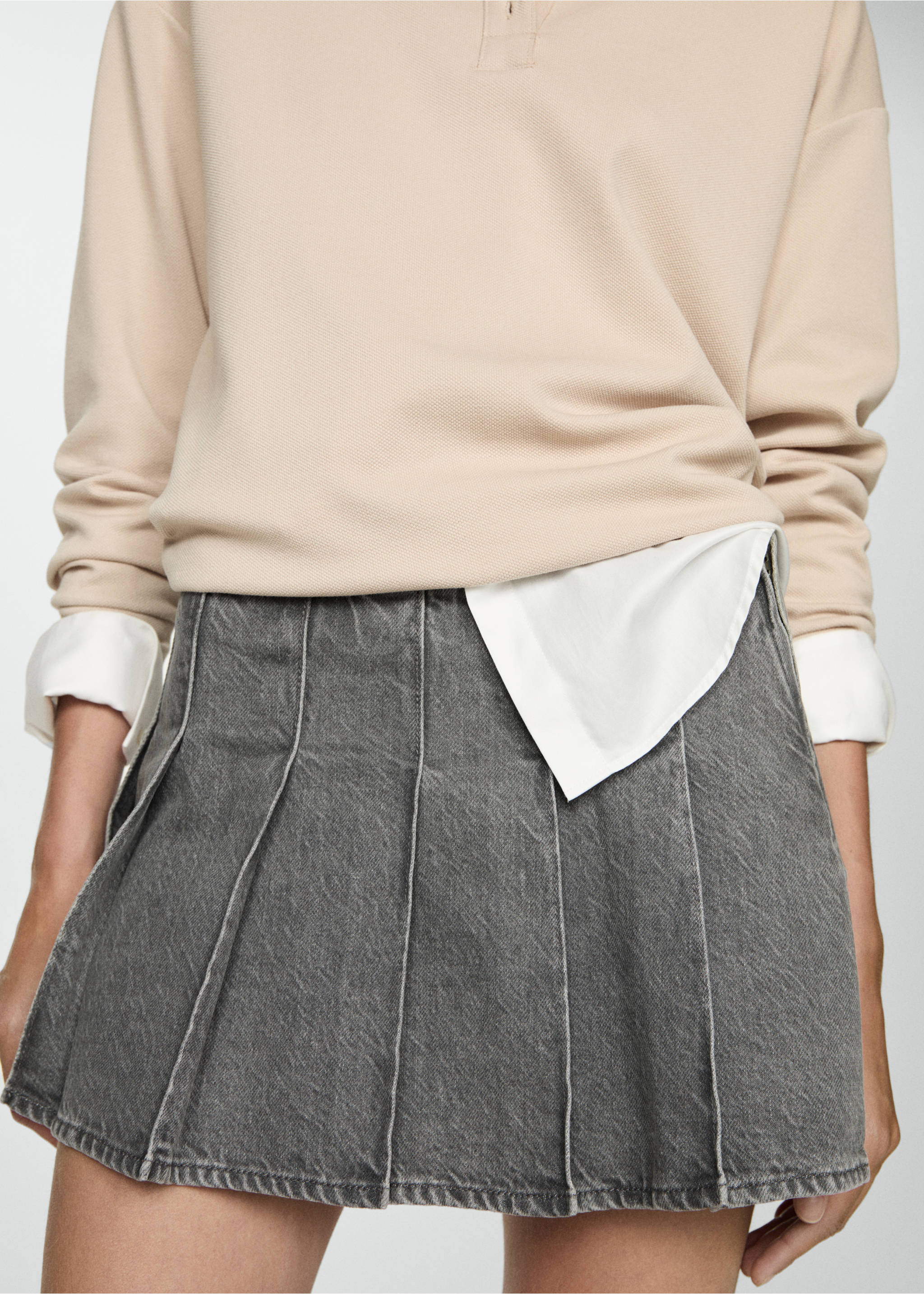 Fustă mini din denim cu clini - Plan mediu, Gri-denim. Ref: 77094020-00.