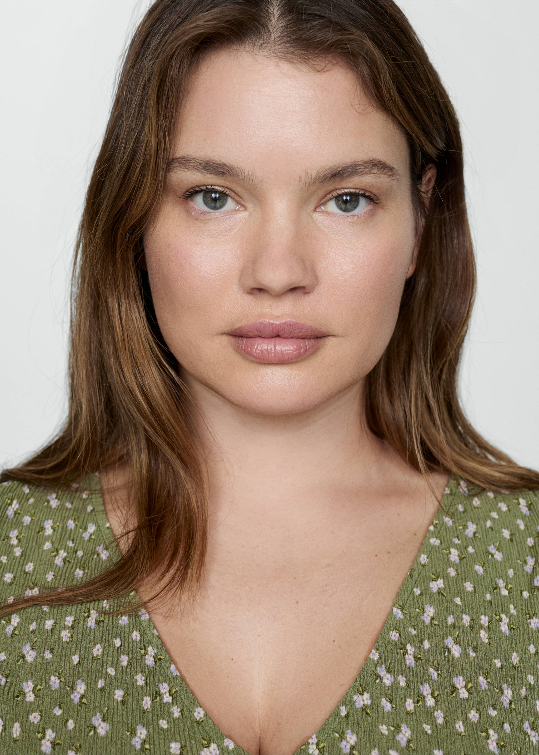 Ruffles printed blouse - Details of the article 4, Green. Ref: 77094027-00.