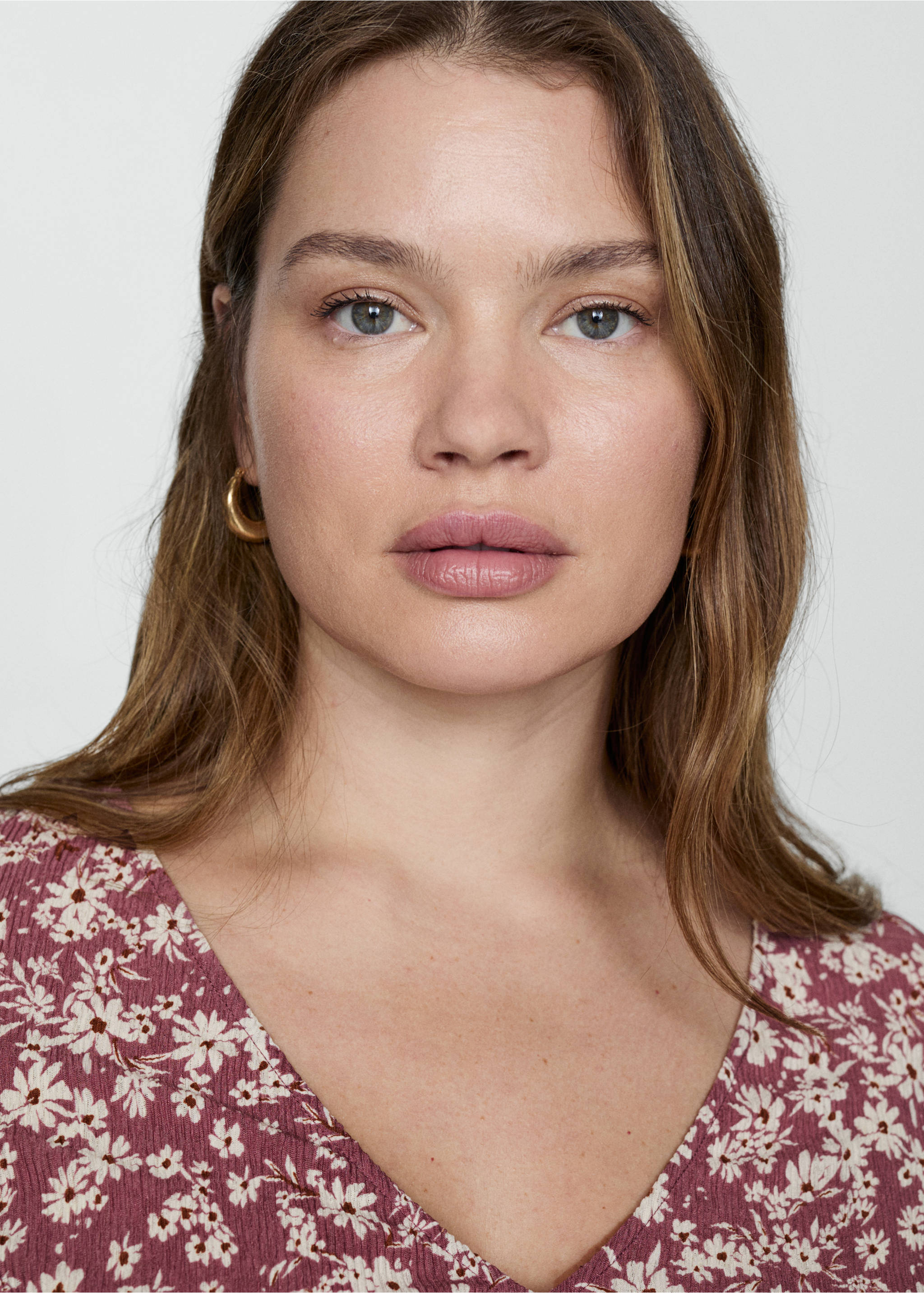 Ruffles printed blouse - Details of the article 4, Pink. Ref: 77094027-00.