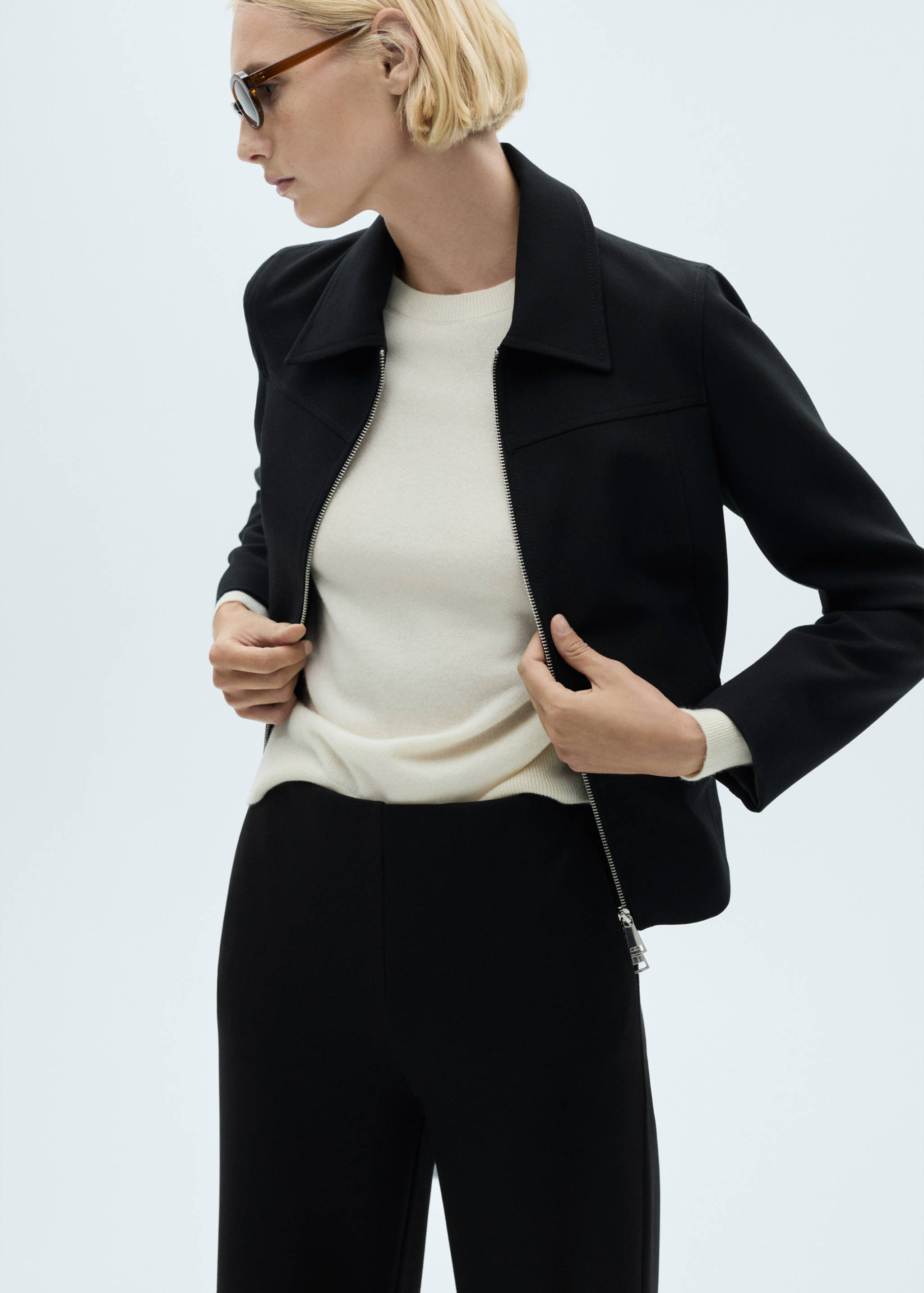 Gerade Hose aus Romanit-Jersey - Detail des Artikels 2