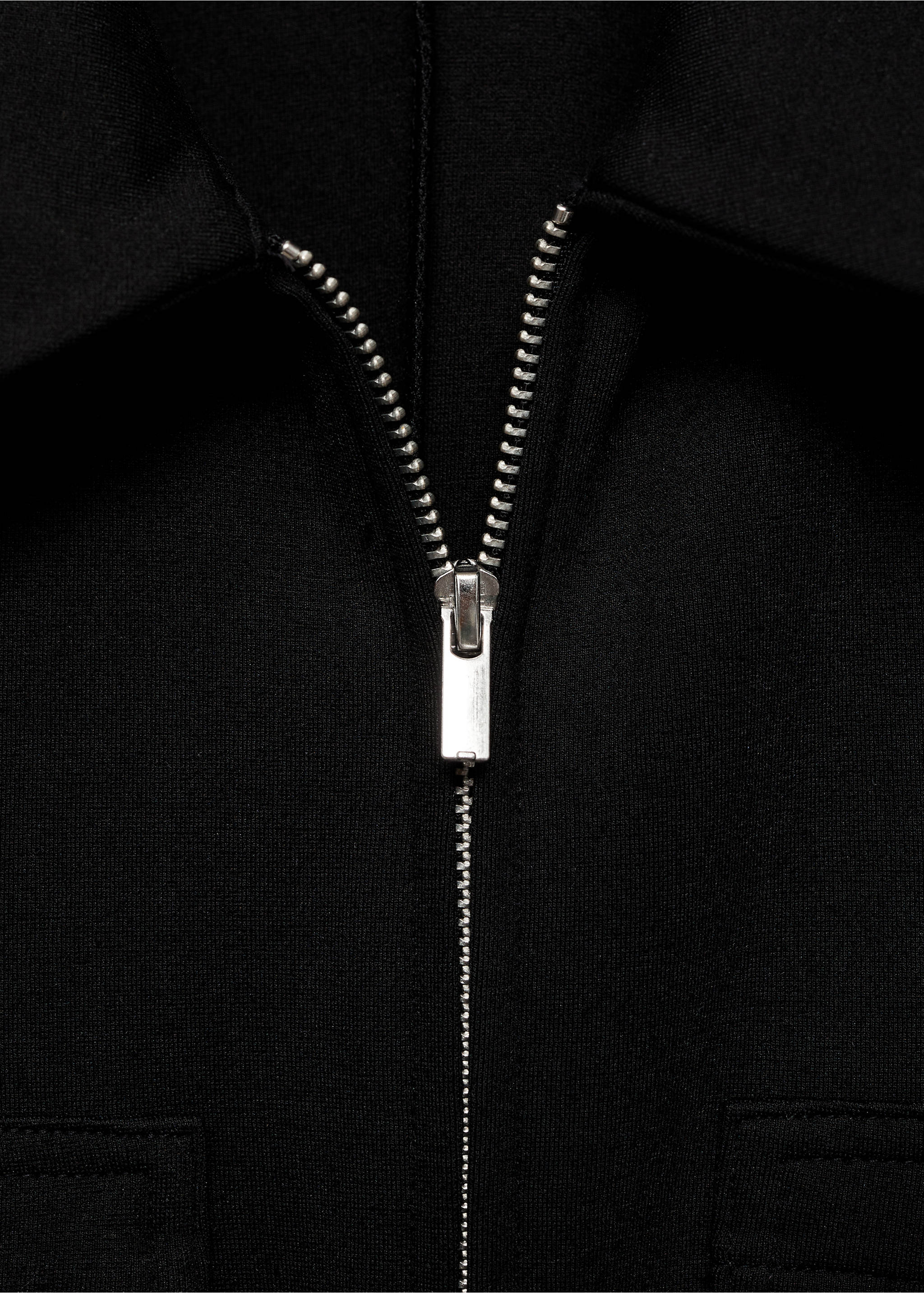 Long chest-pocket jumpsuit - Details of the article 8, Black. Ref: 77094036-00.