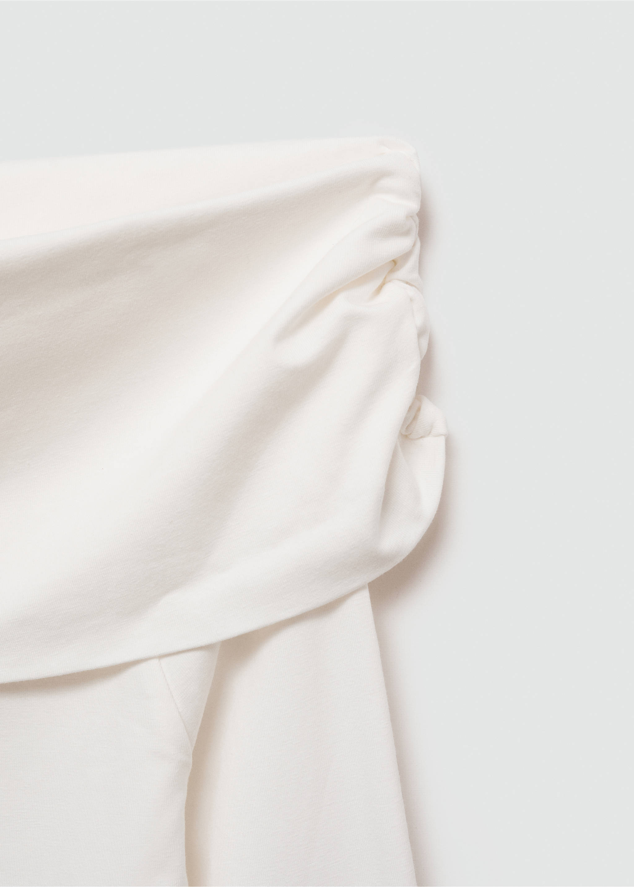 Koszulka off shoulder - Szczegóły artykułu 8, Złamana biel. Ref: 77094040-00.