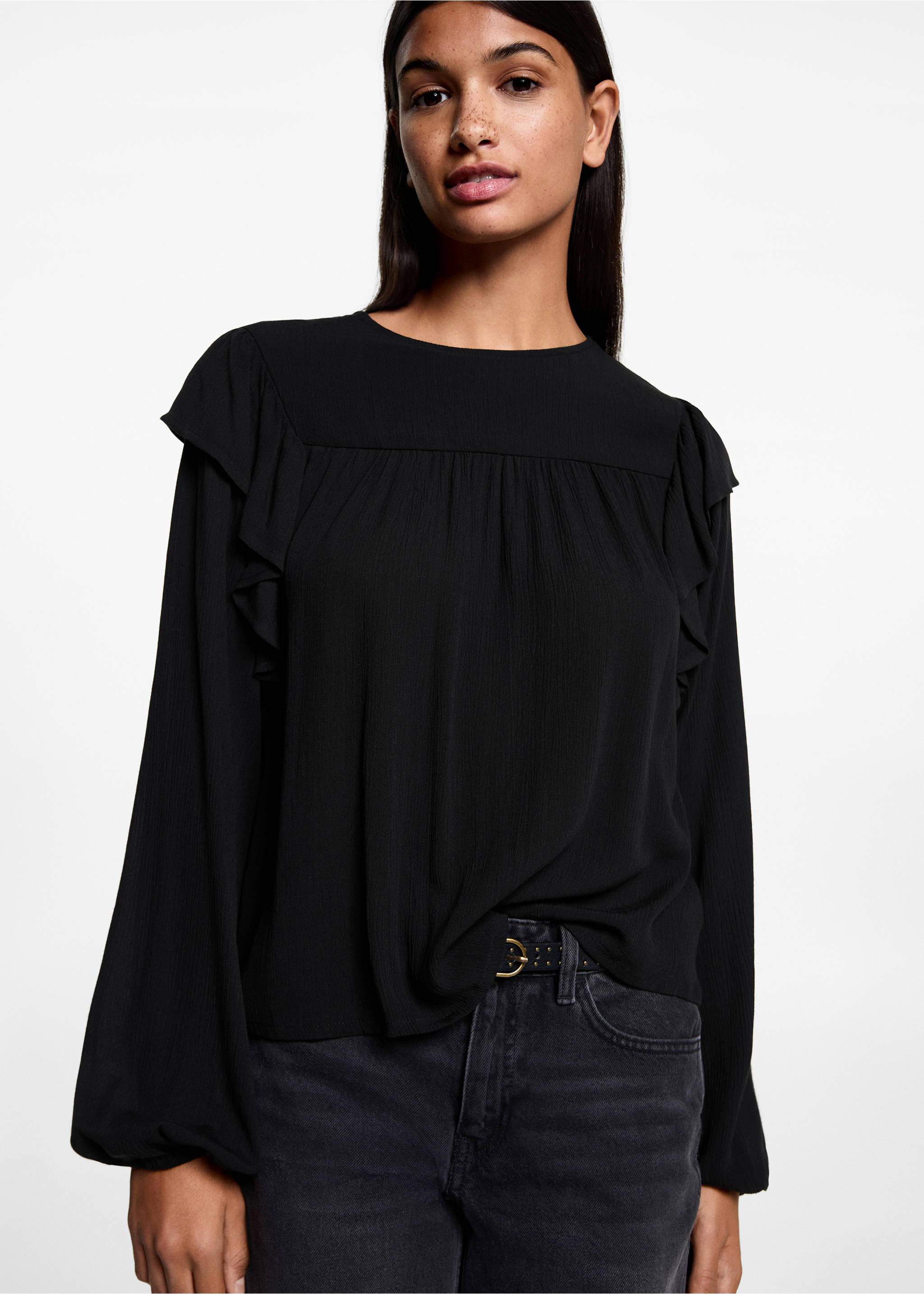 Ruffled blouse - Medium plane, Black. Ref: 77094049-00.
