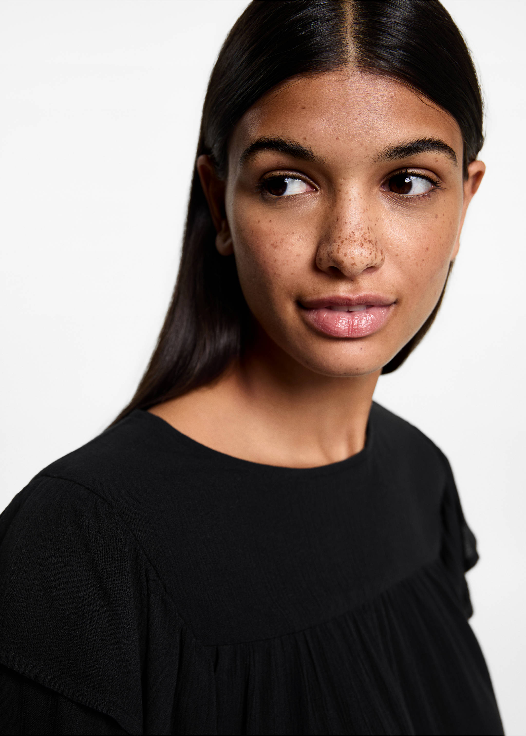 Ruffled blouse - Details of the article 1, Black. Ref: 77094049-00.