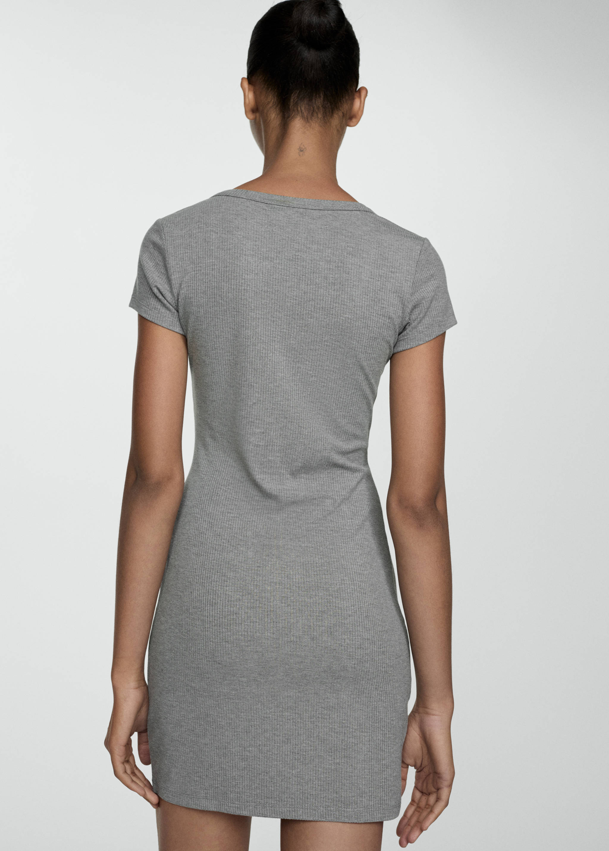 Fitted sweater dress - Reverse of the article