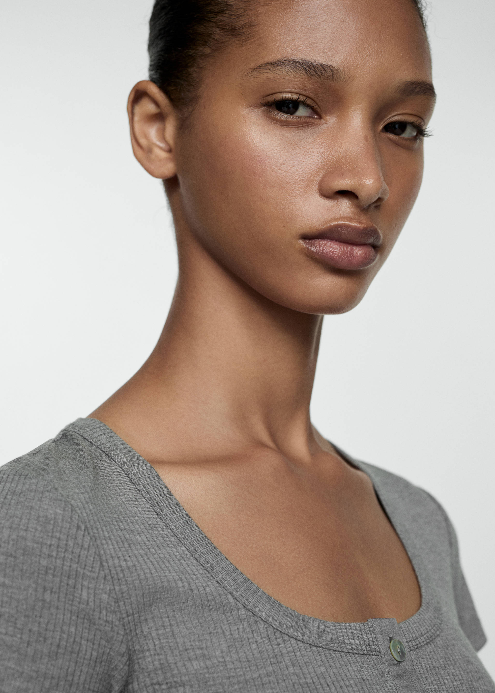 Fitted sweater dress - Details of the article 1