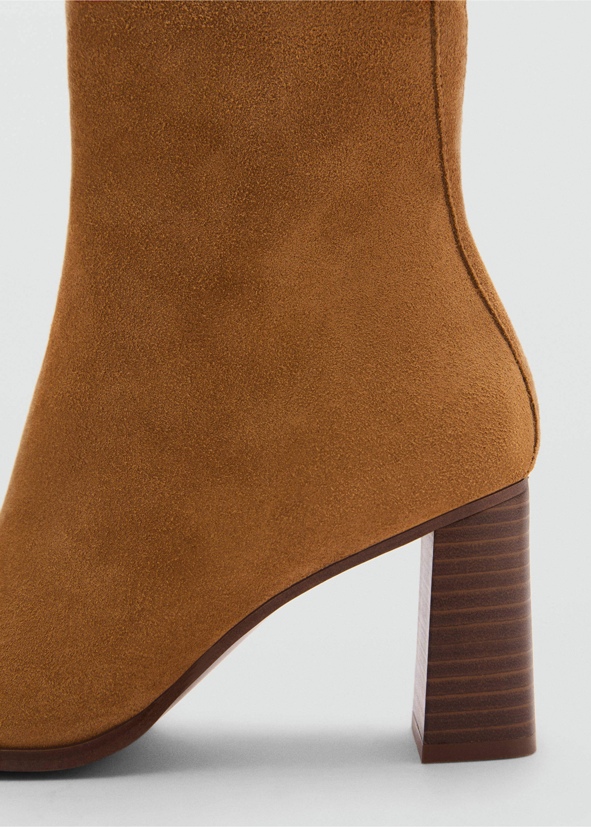 Heel suede ankle boot - Details of the article 1, Medium Brown. Ref: 77094051-00.