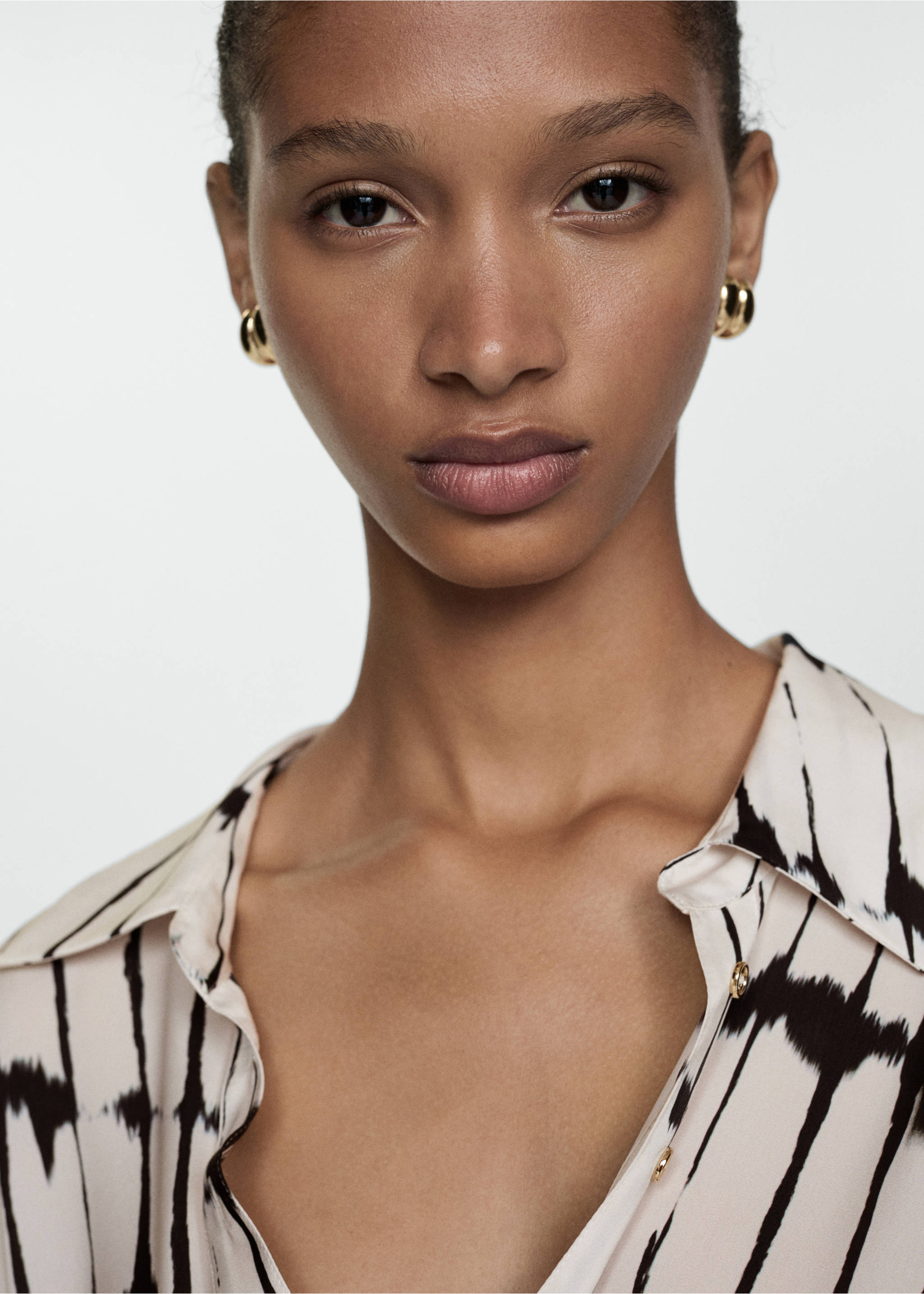 Printed shirt dress - Details of the article 1, Off White. Ref: 77094062-00.