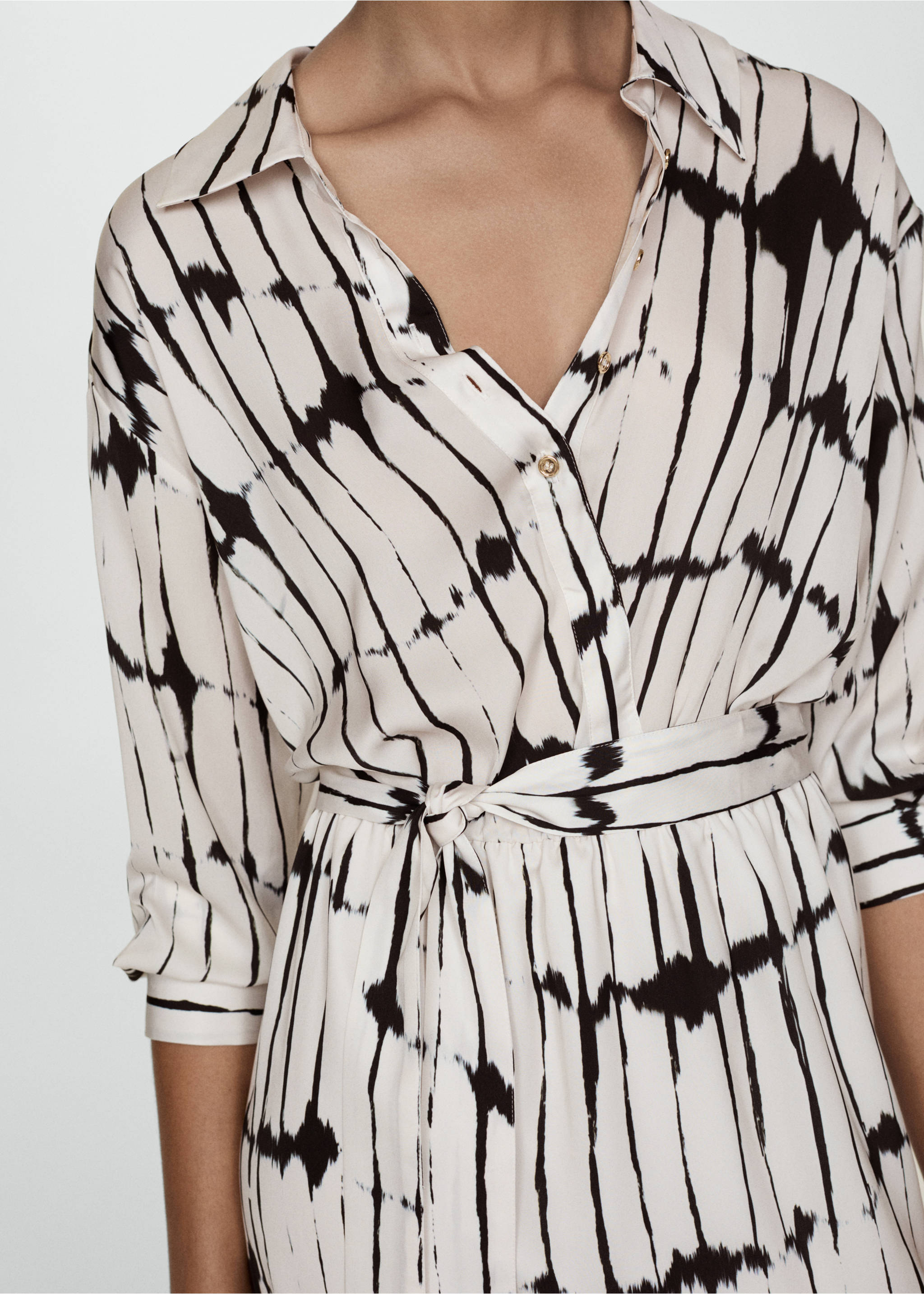 Printed shirt dress - Details of the article 6, Off White. Ref: 77094062-00.