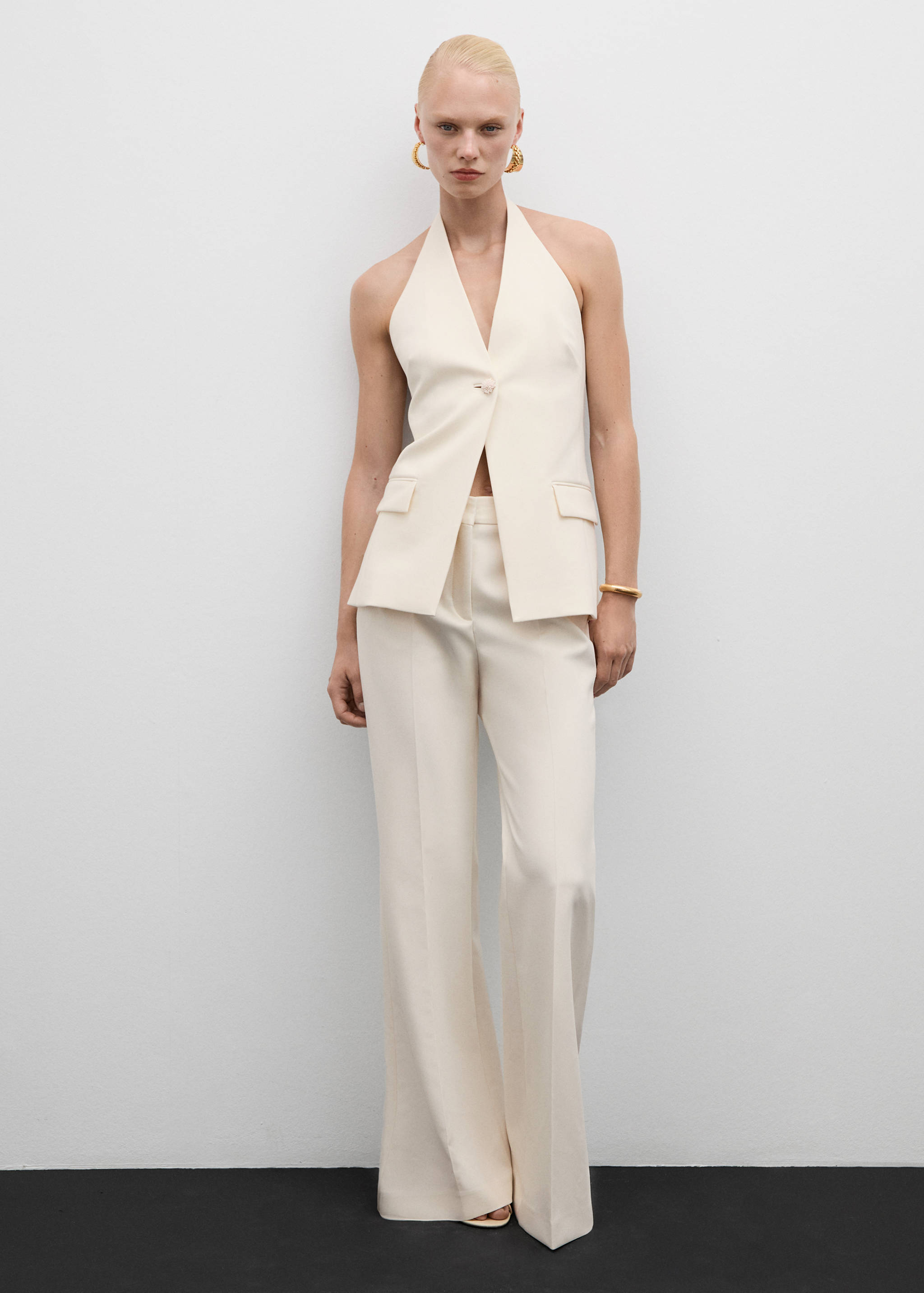 Chaleco cuello halter botón joya - Plano general