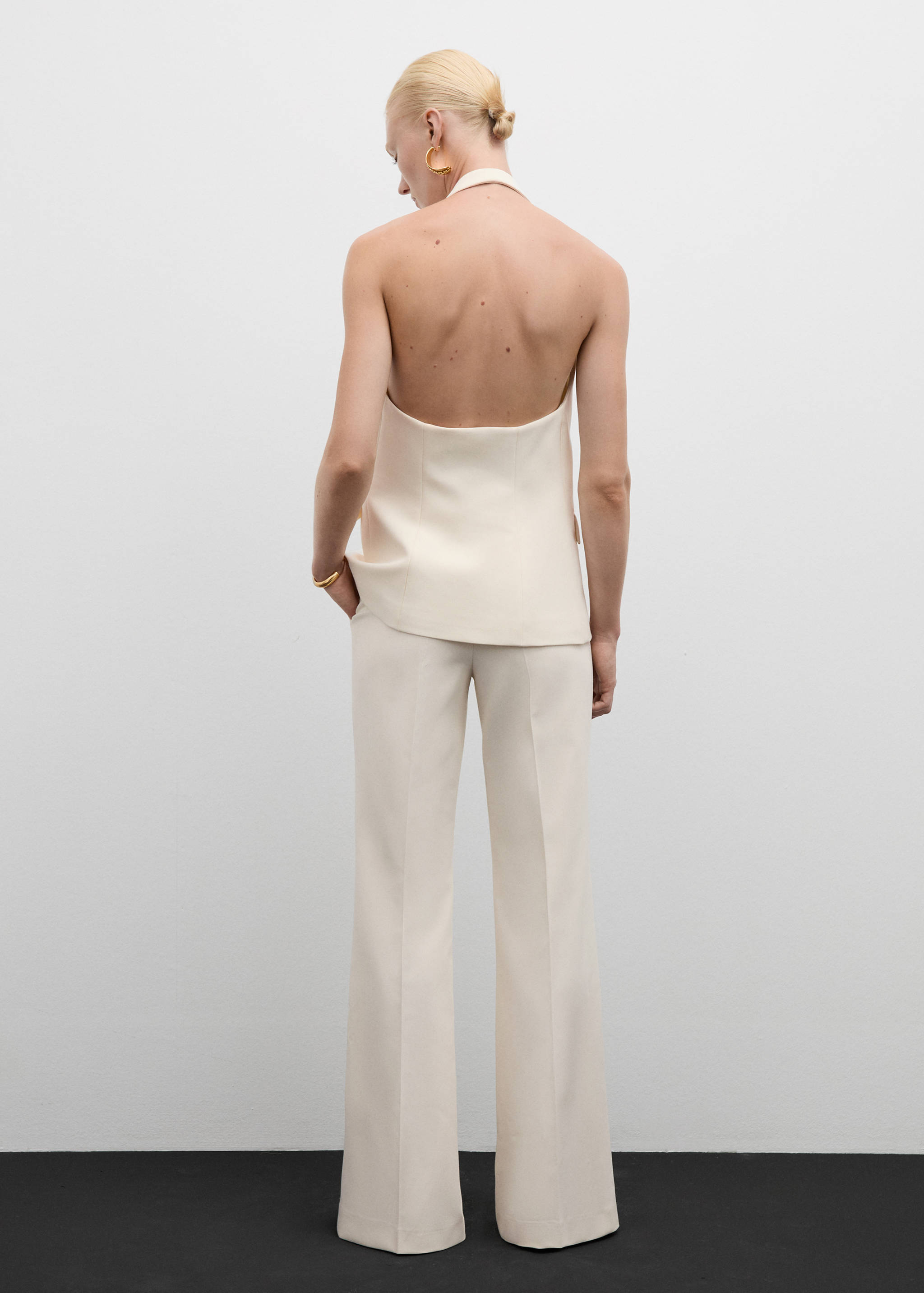 Chaleco cuello halter botón joya - Reverso del artículo