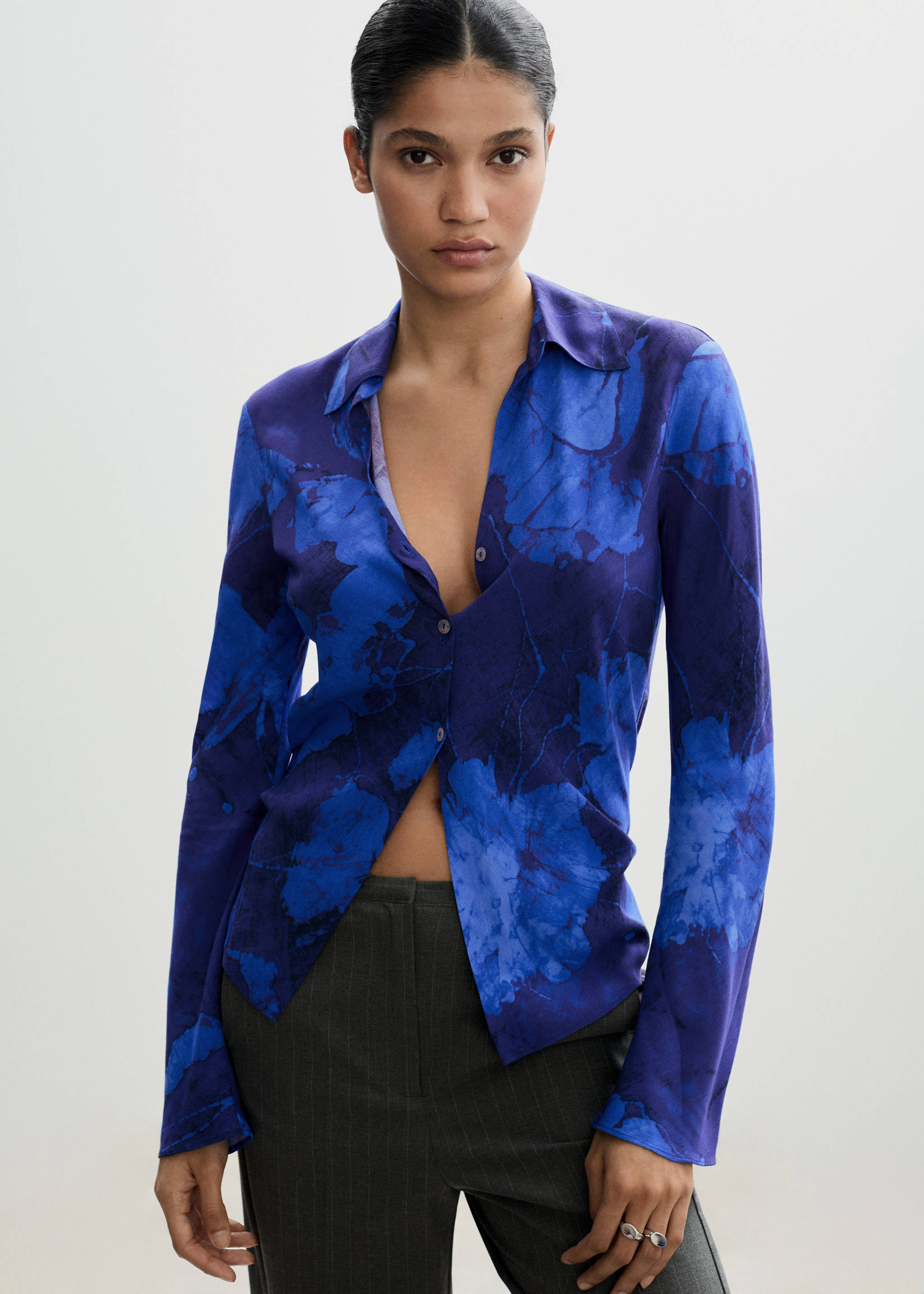 Camisa estampado floral - Plano medio