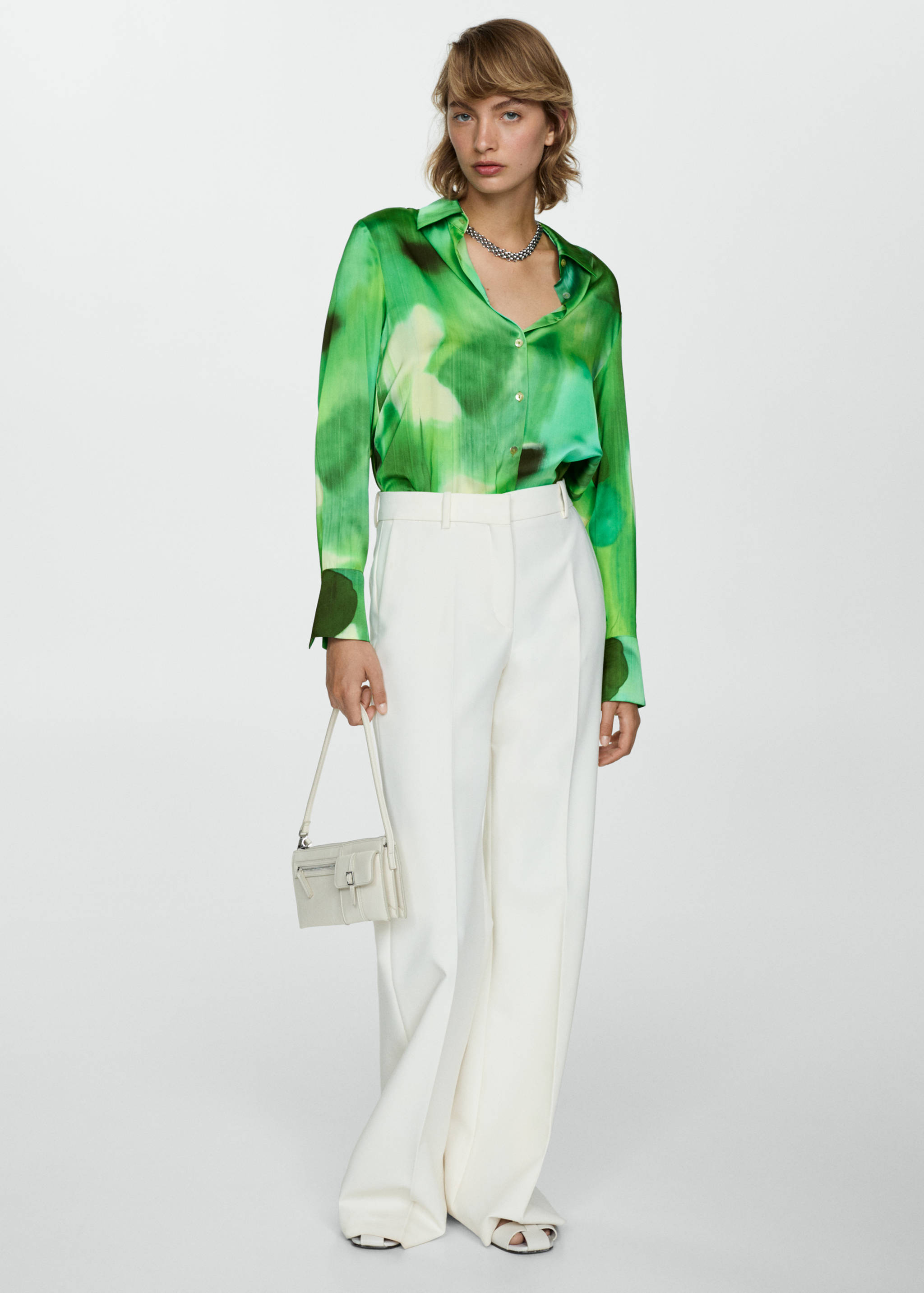 Bedrukte satijnen blouse - Overzichtstekening