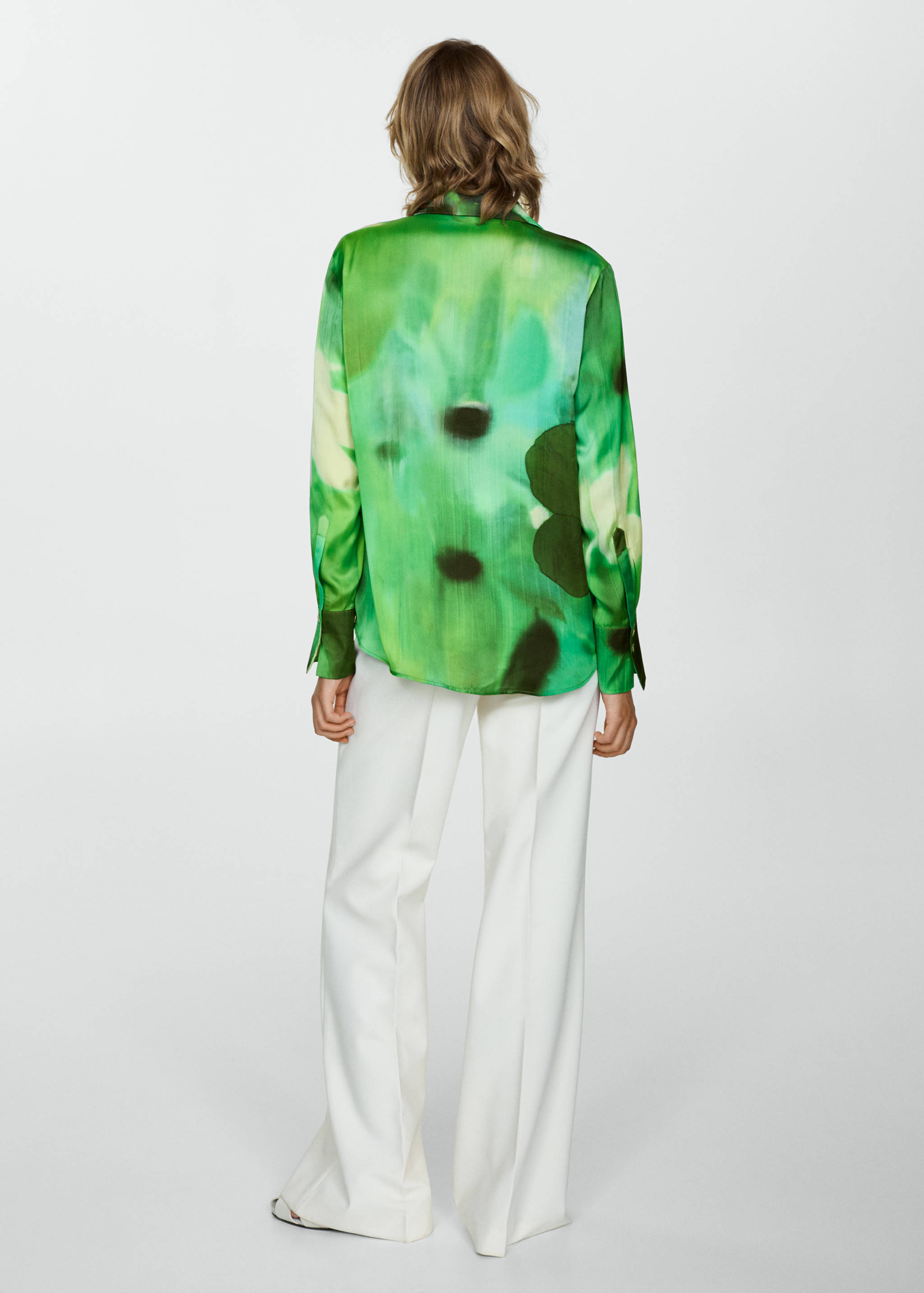 Bedrukte satijnen blouse - Achterkant van het artikel