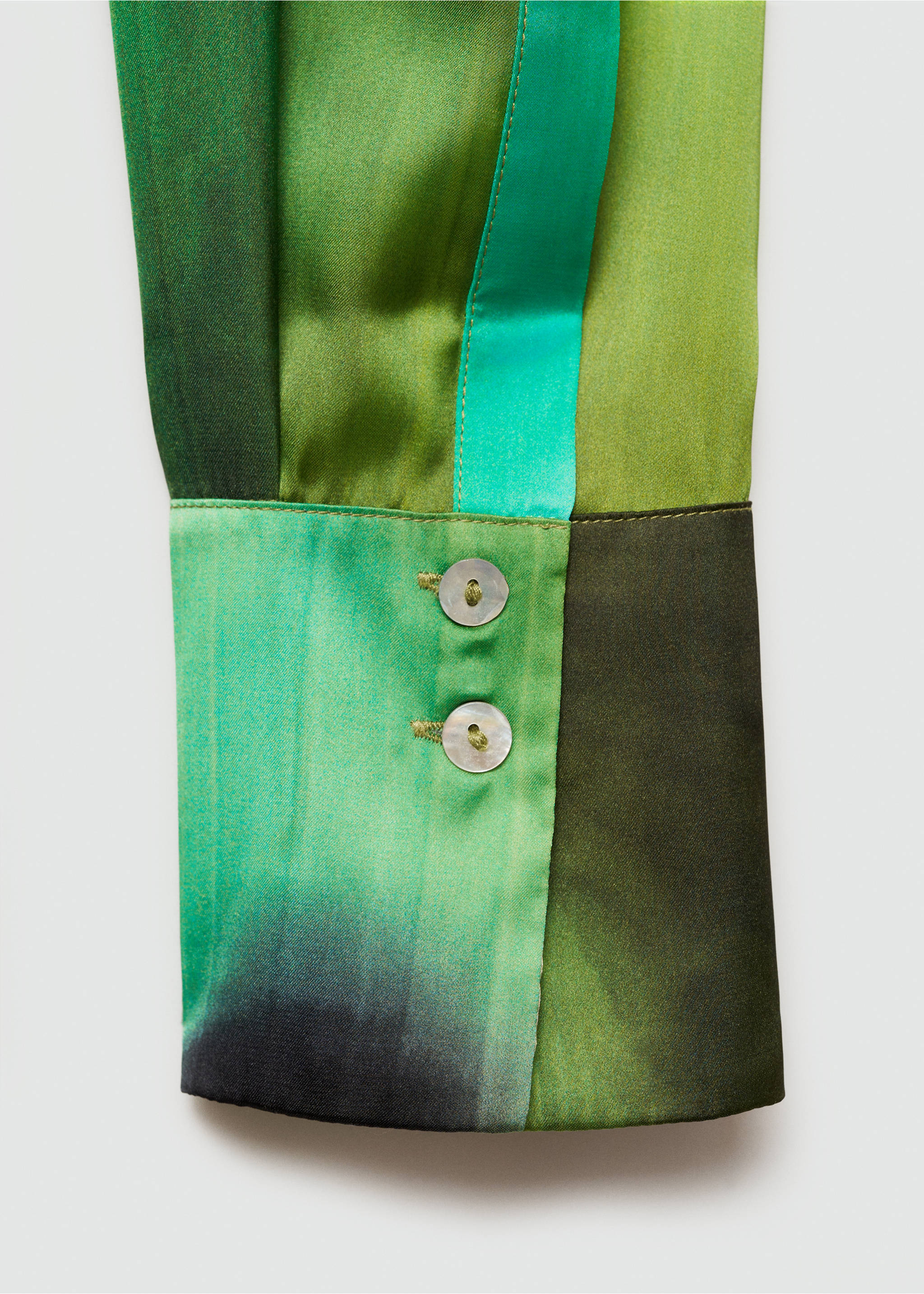 Camicia satinata stampata - Dettaglio dell'articolo 0, Verde. Ref: 77094070-00.
