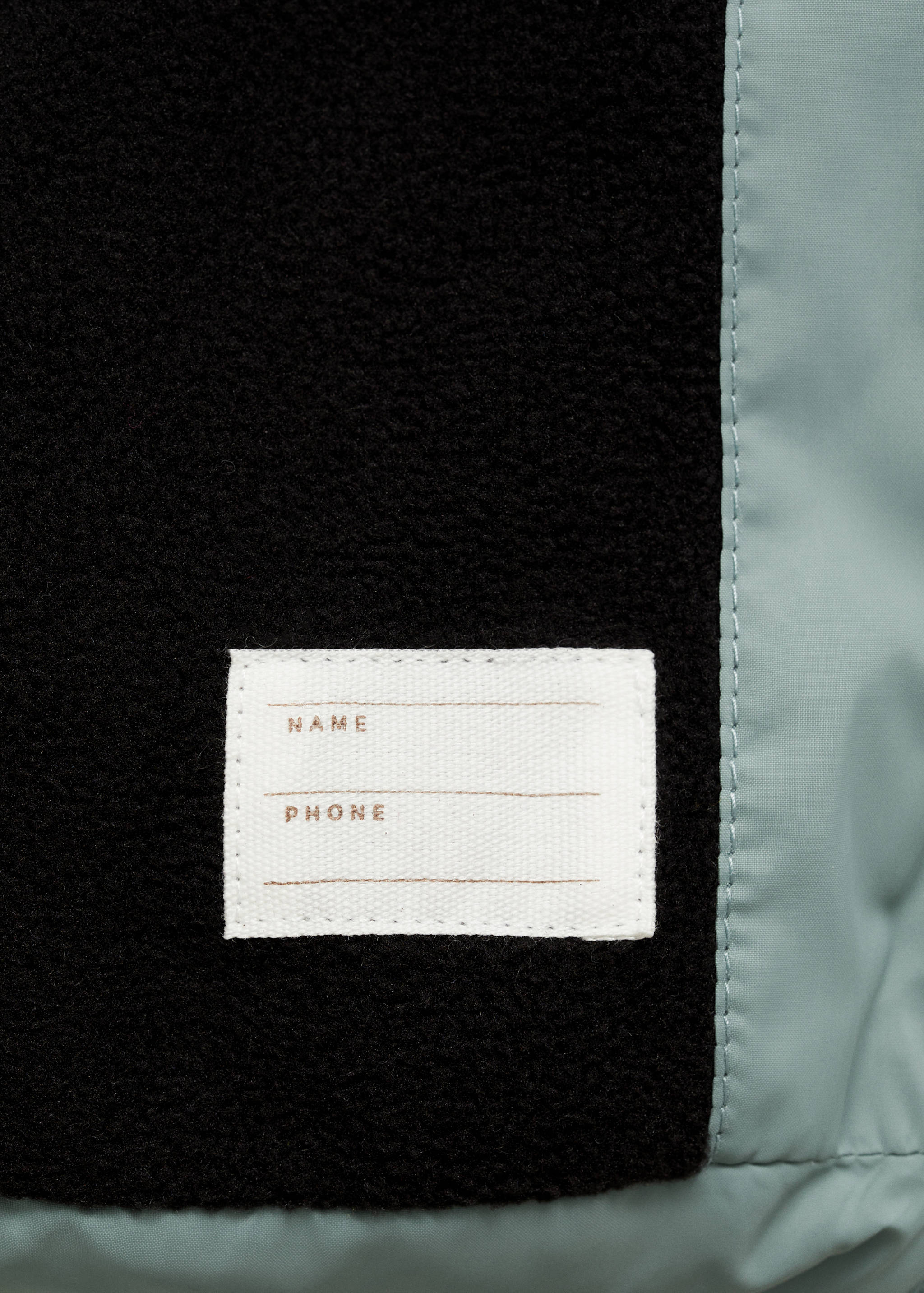 Anorak matelassé à capuche - Détail de l'article 0