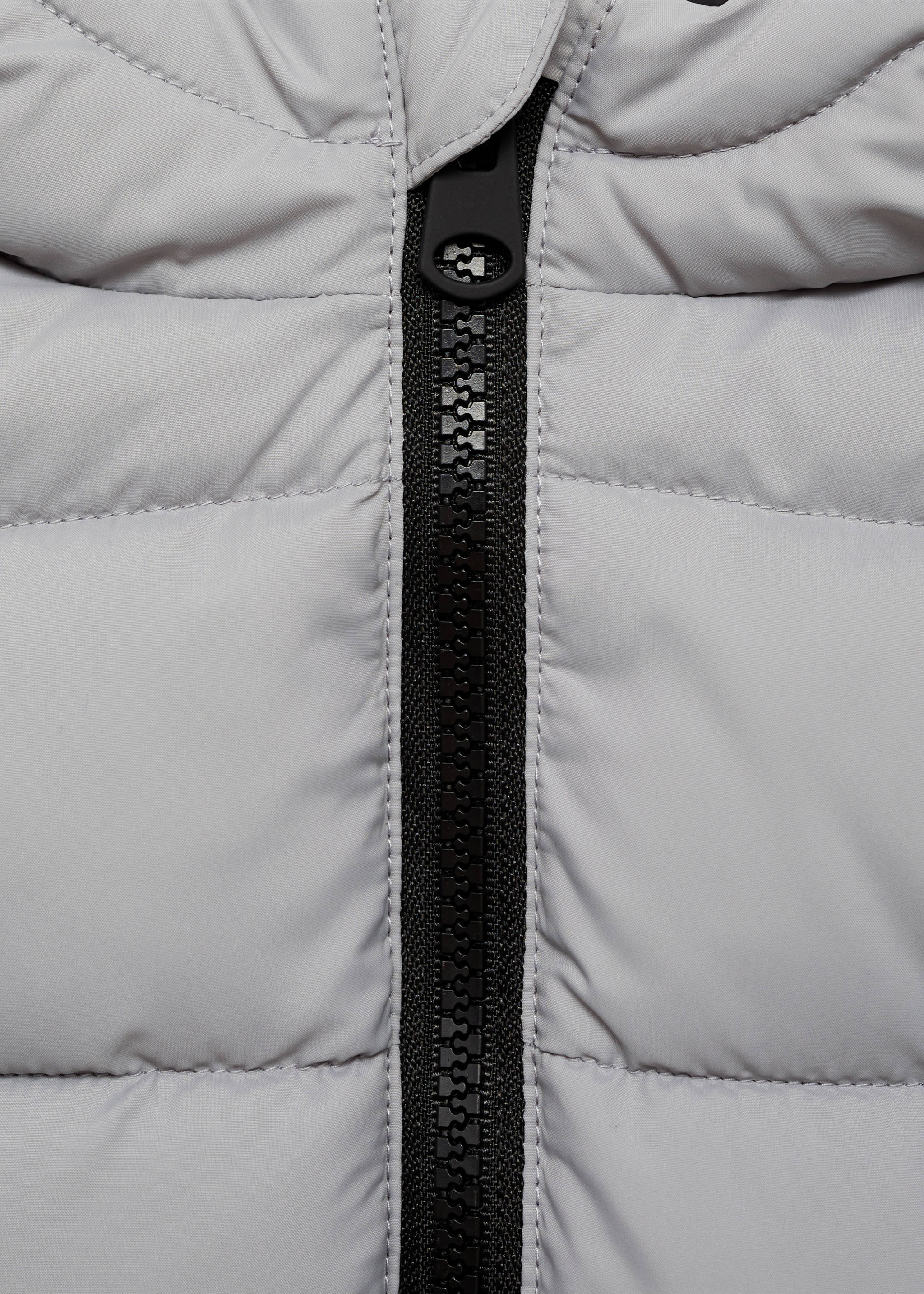 Hood puffer coat - Details of the article 8, Light/Pastel Grey. Ref: 77094435-00.
