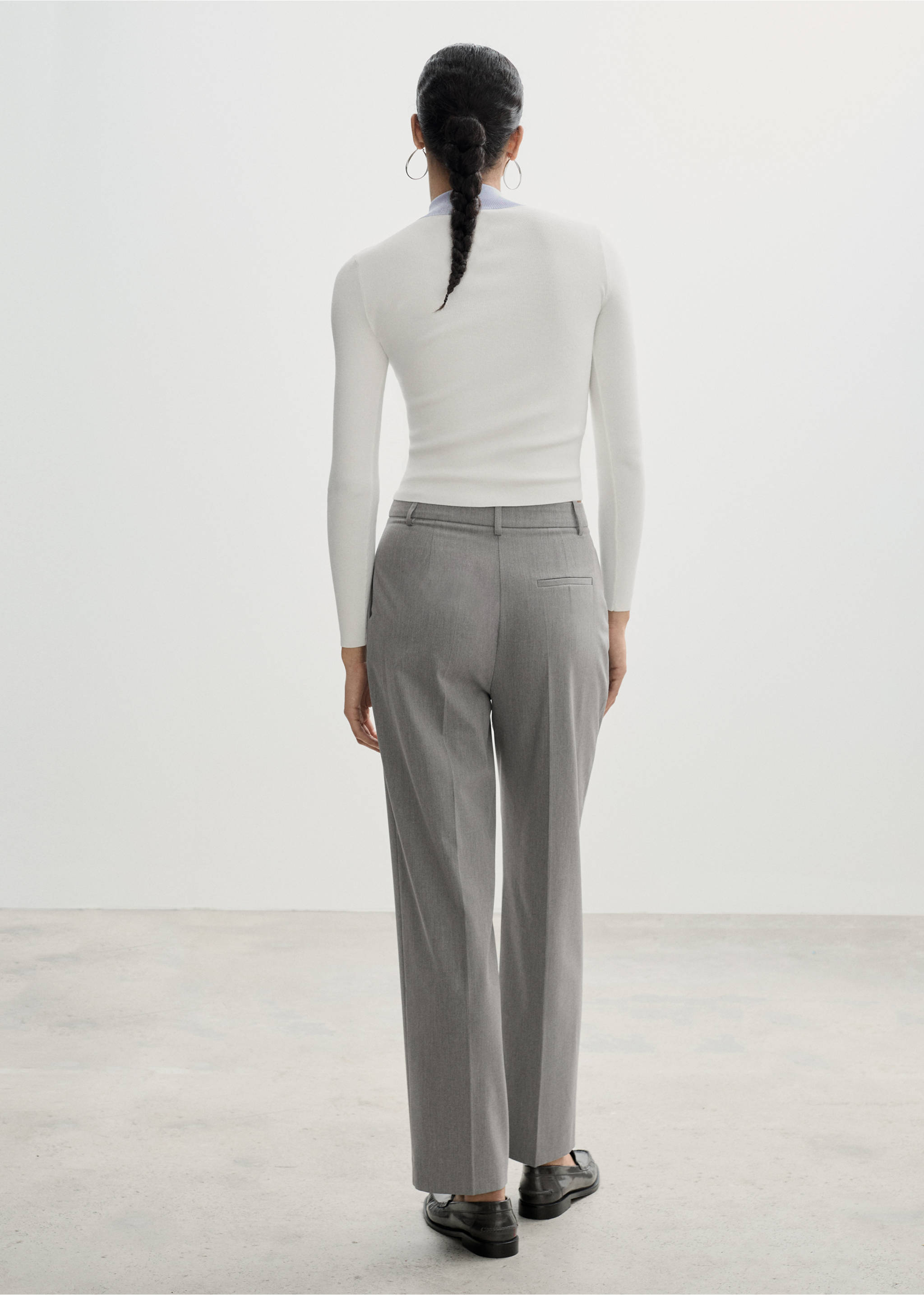 Straight-fit pleated trousers - Reverse of the article, Light Heather Grey. Ref: 77094438-00.