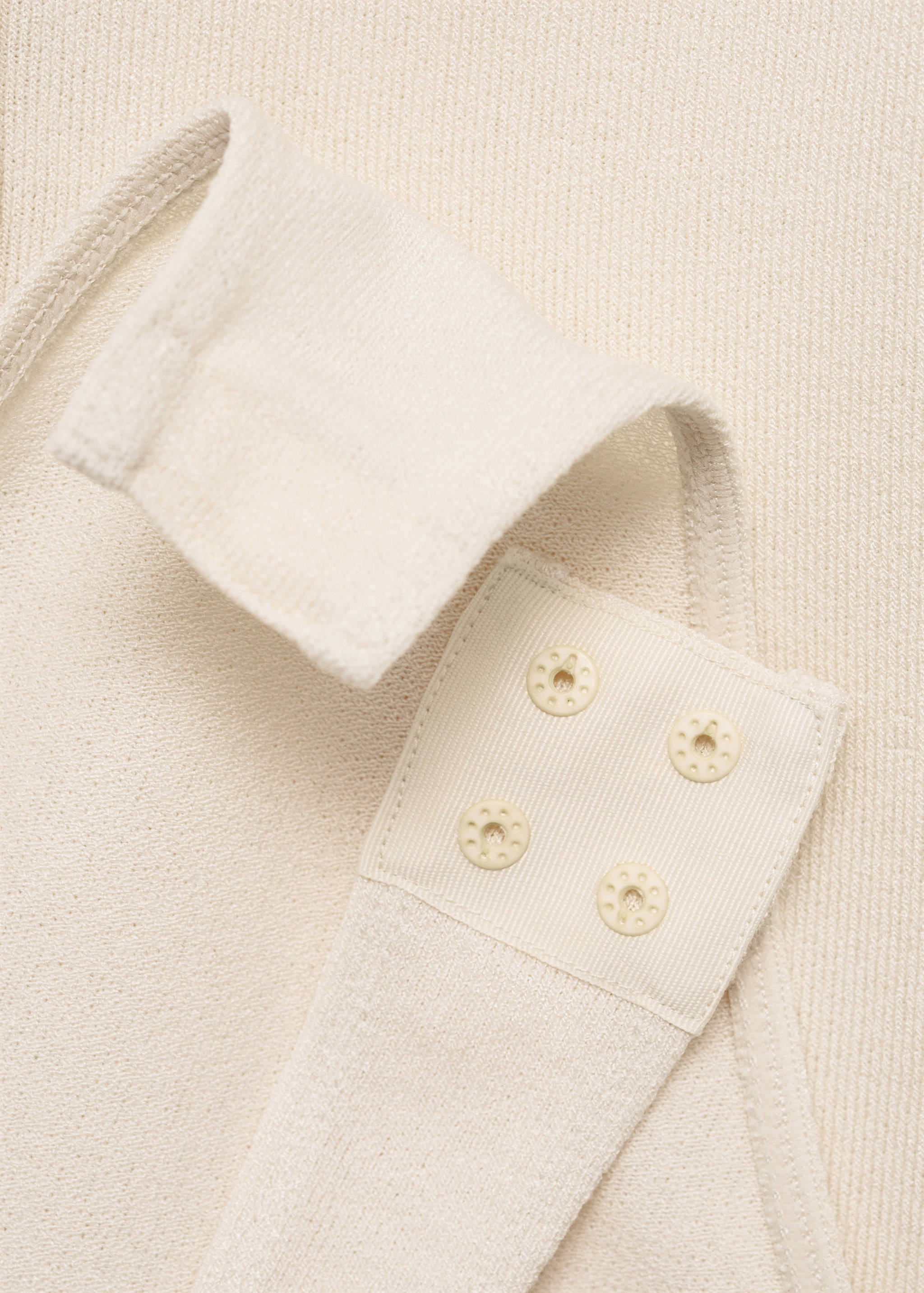 Body met V-hals en knopen - Detail van het artikel 8