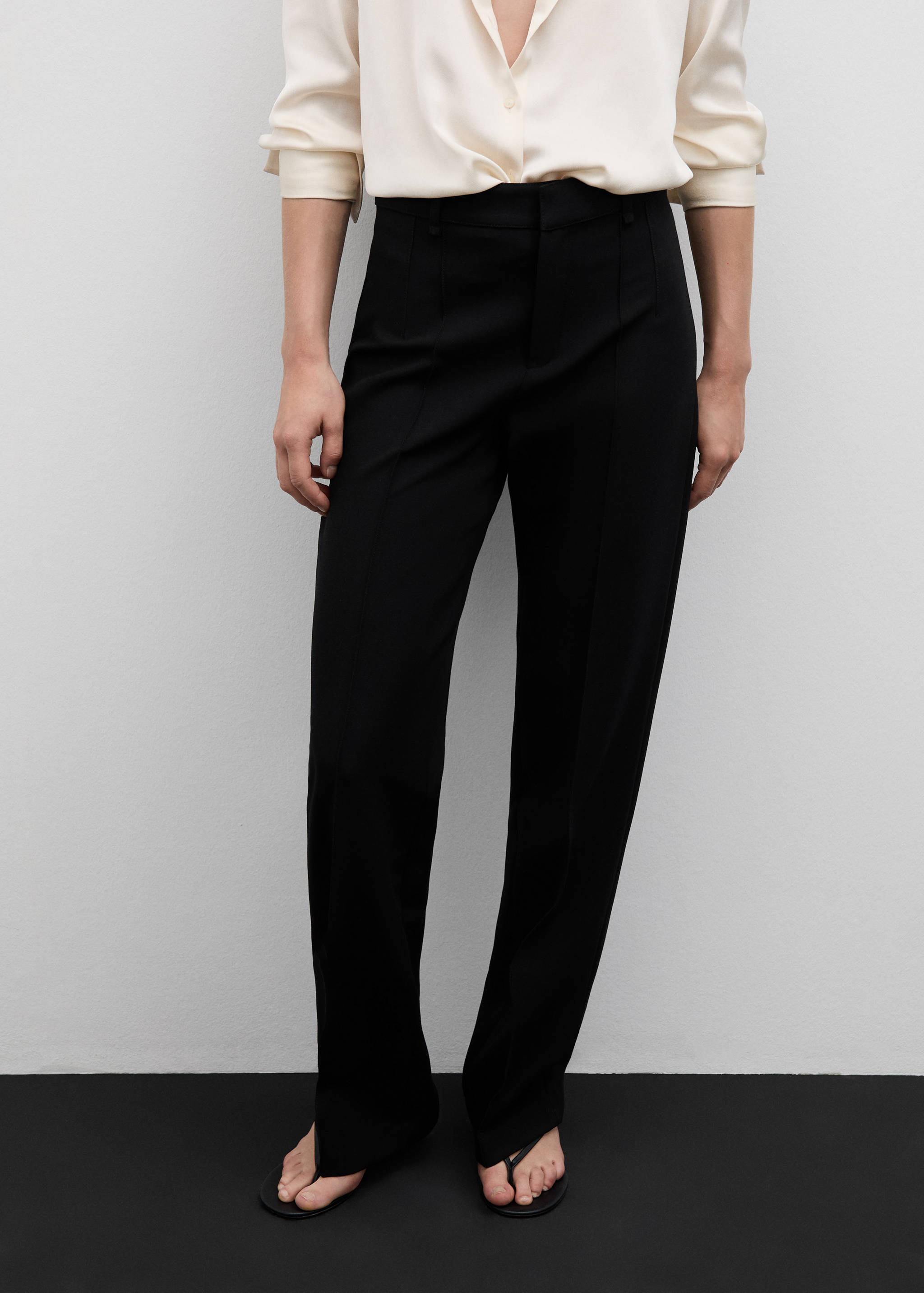 Straight-fit pants with decorative seams - Medium plane