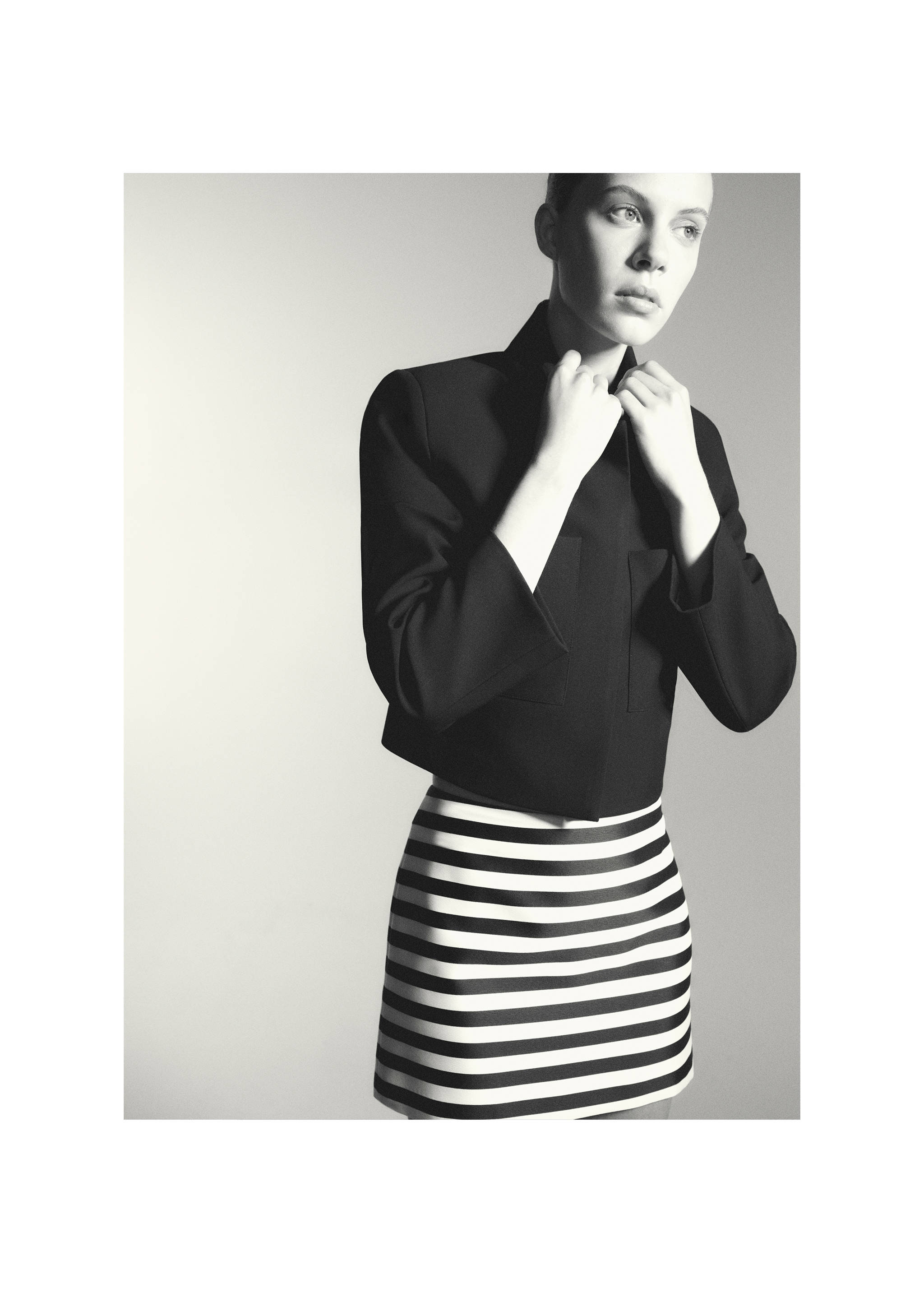 Cropped jacket with pockets - Details of the article 7