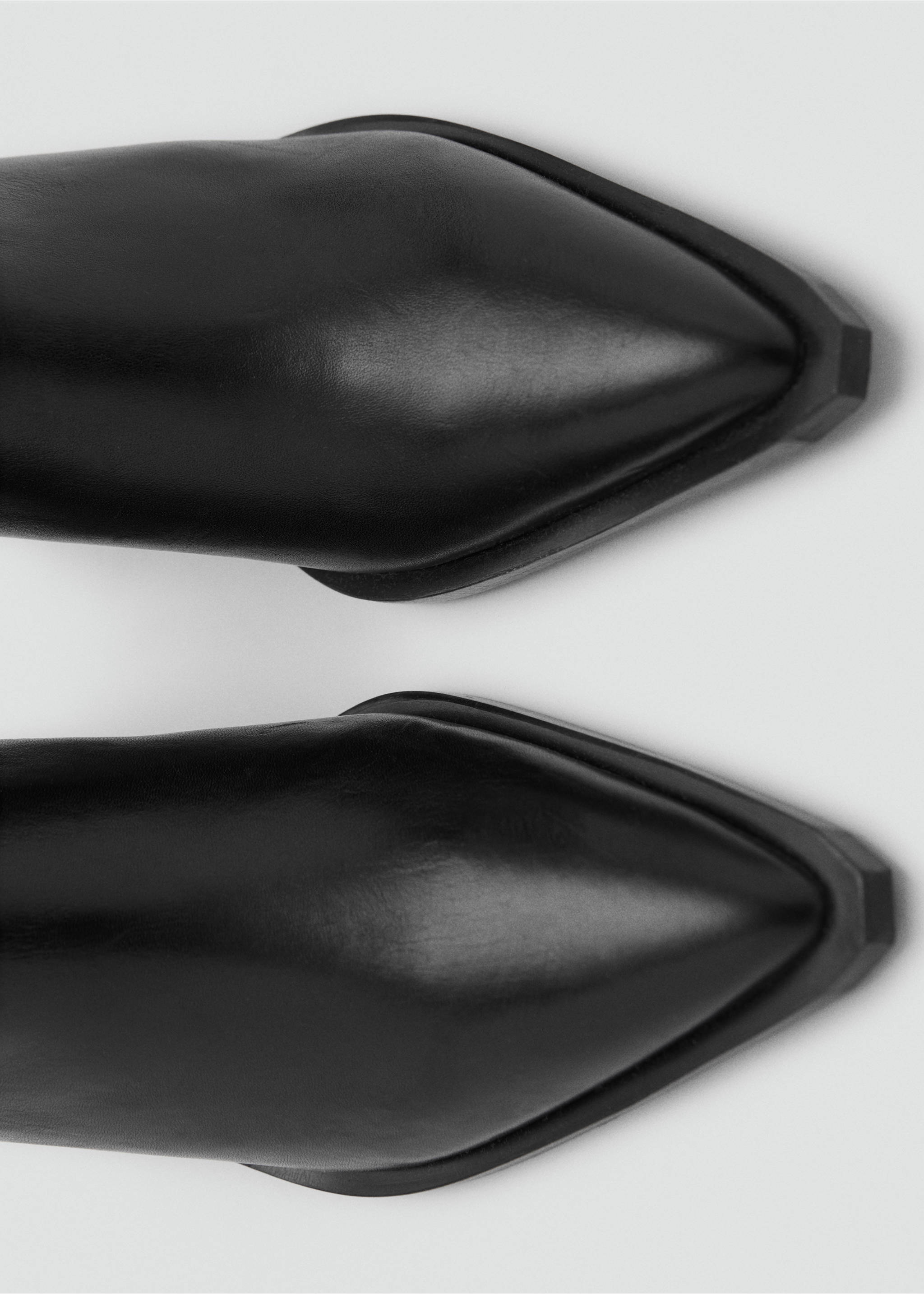Leather pointed ankle boots - Details of the article 2, Black. Ref: 77094765-00.