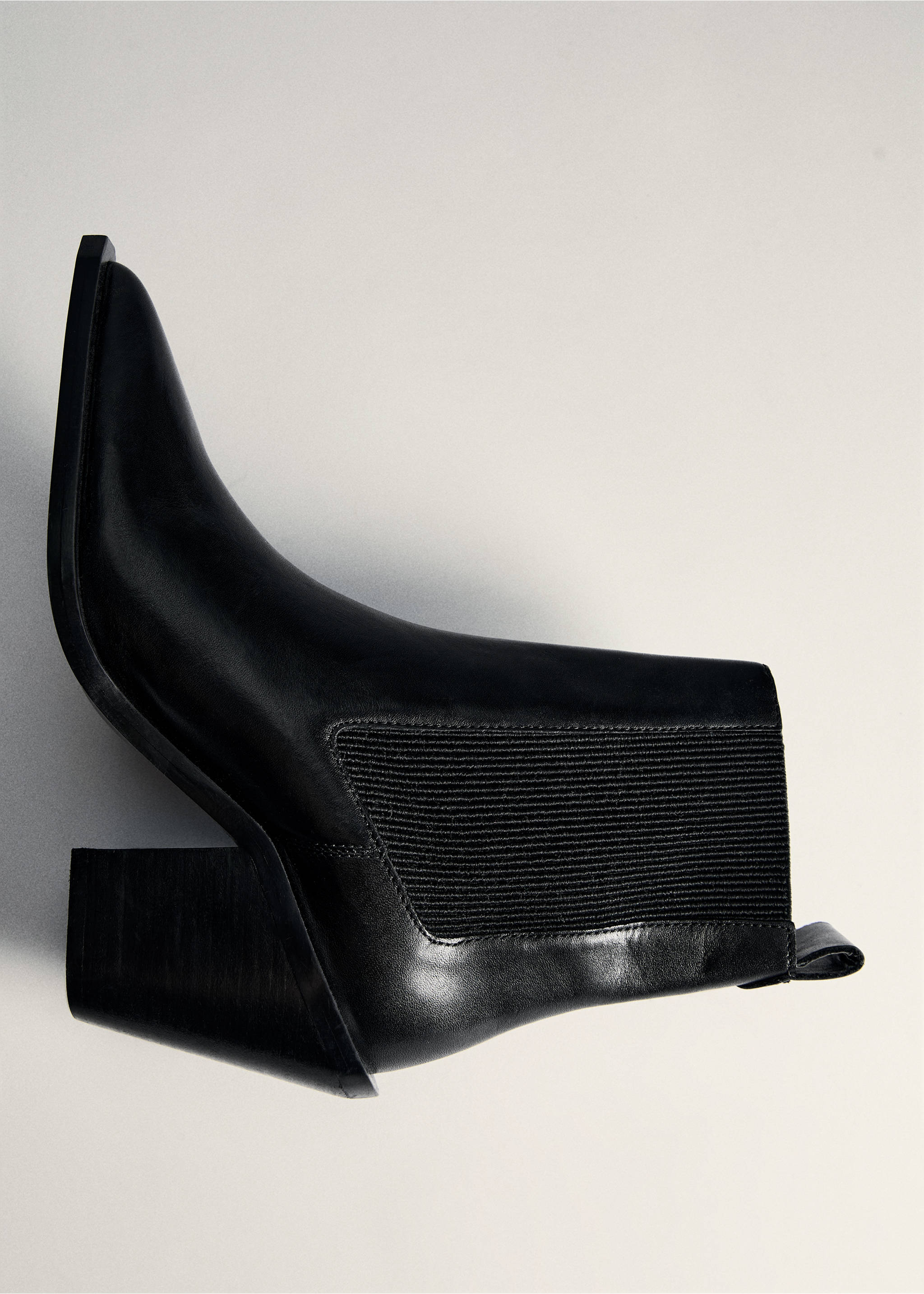 Leather pointed ankle boots - Details of the article 5, Black. Ref: 77094765-00.