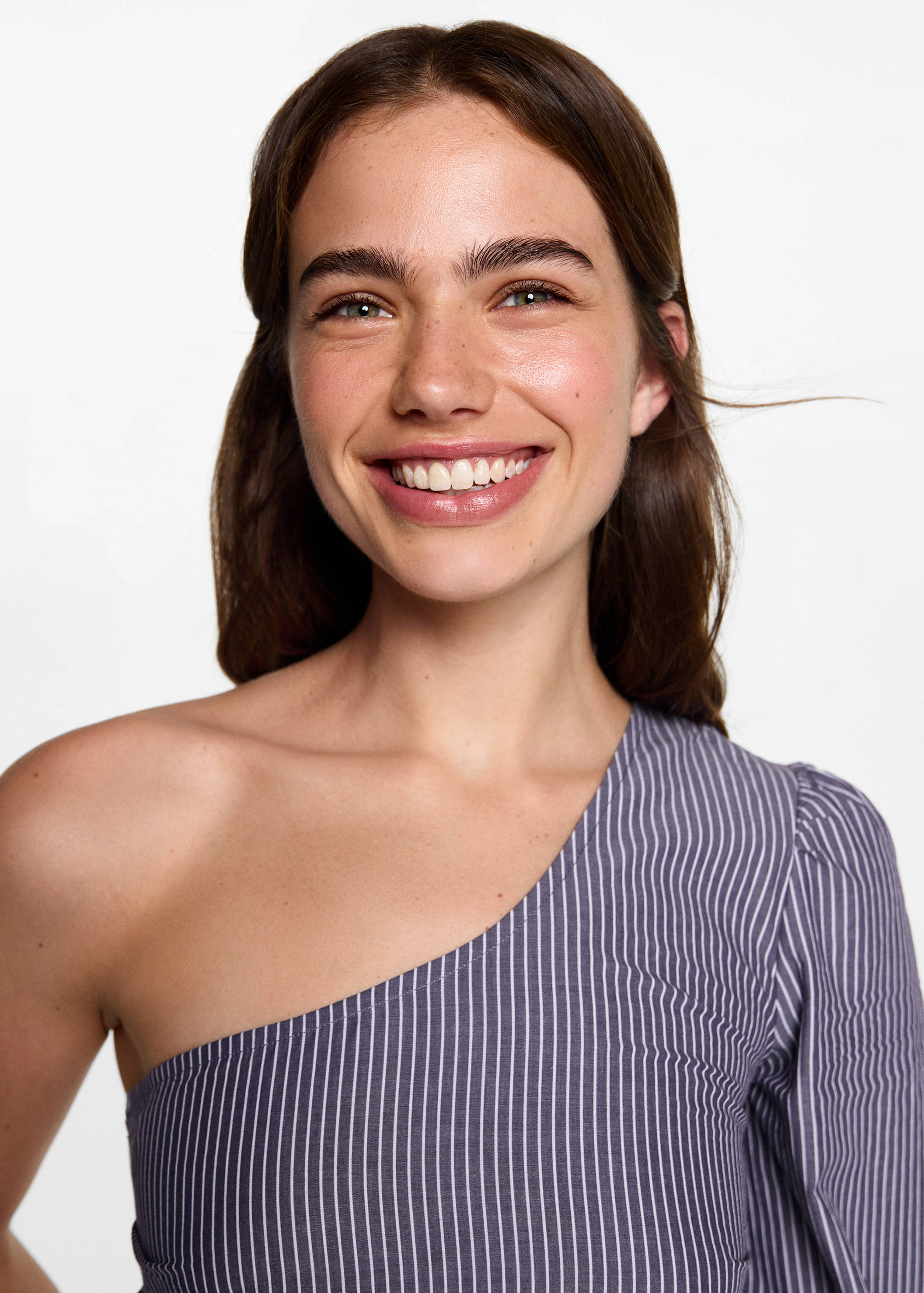 Asymmetrical striped blouse - Details of the article 1