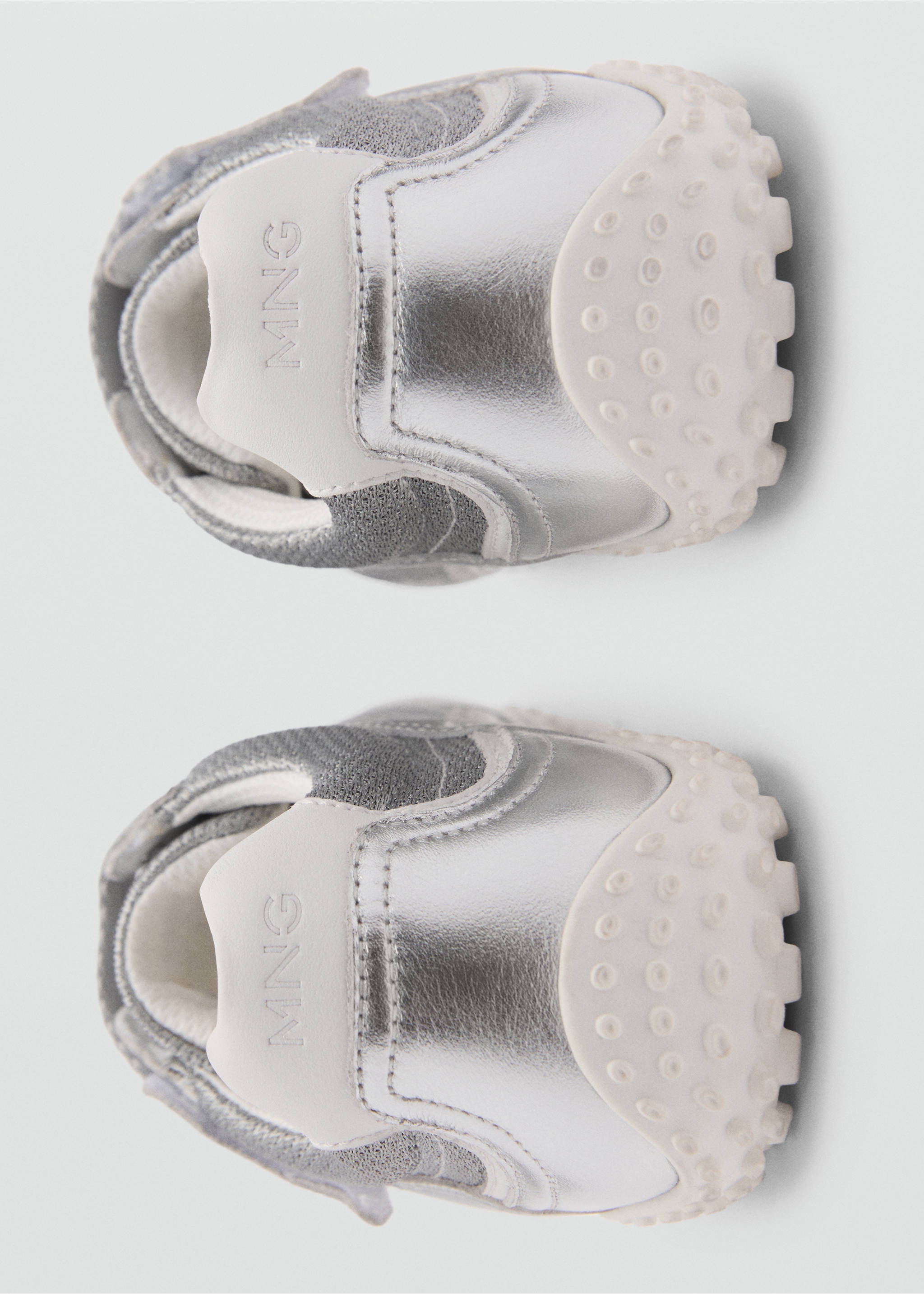 Sneakers van canvas en leer - Detail van het artikel 1, Zilver. Ref: 77094788-00.