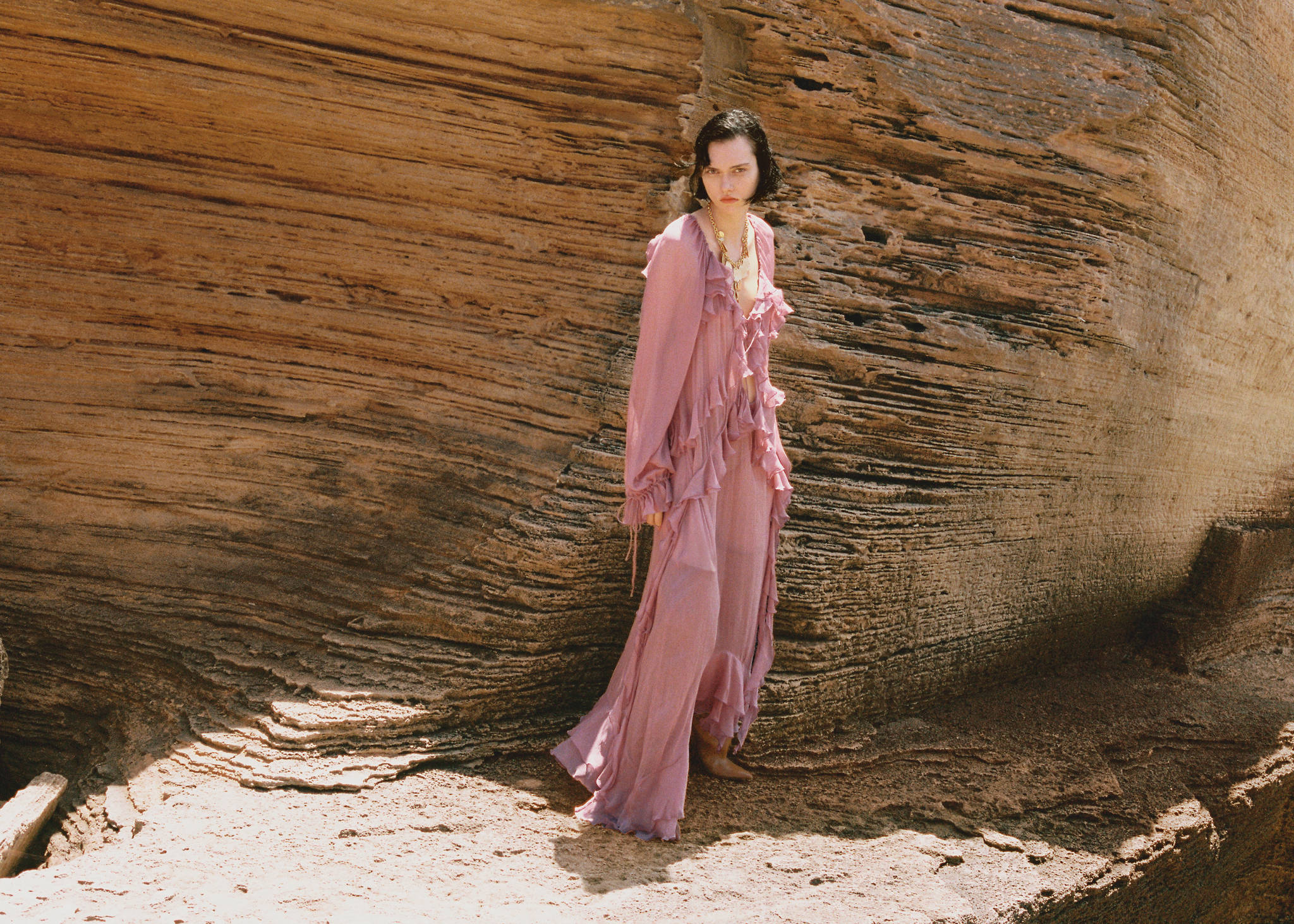 Semi-transparent ruffled chiffon dress - Panoramic plane