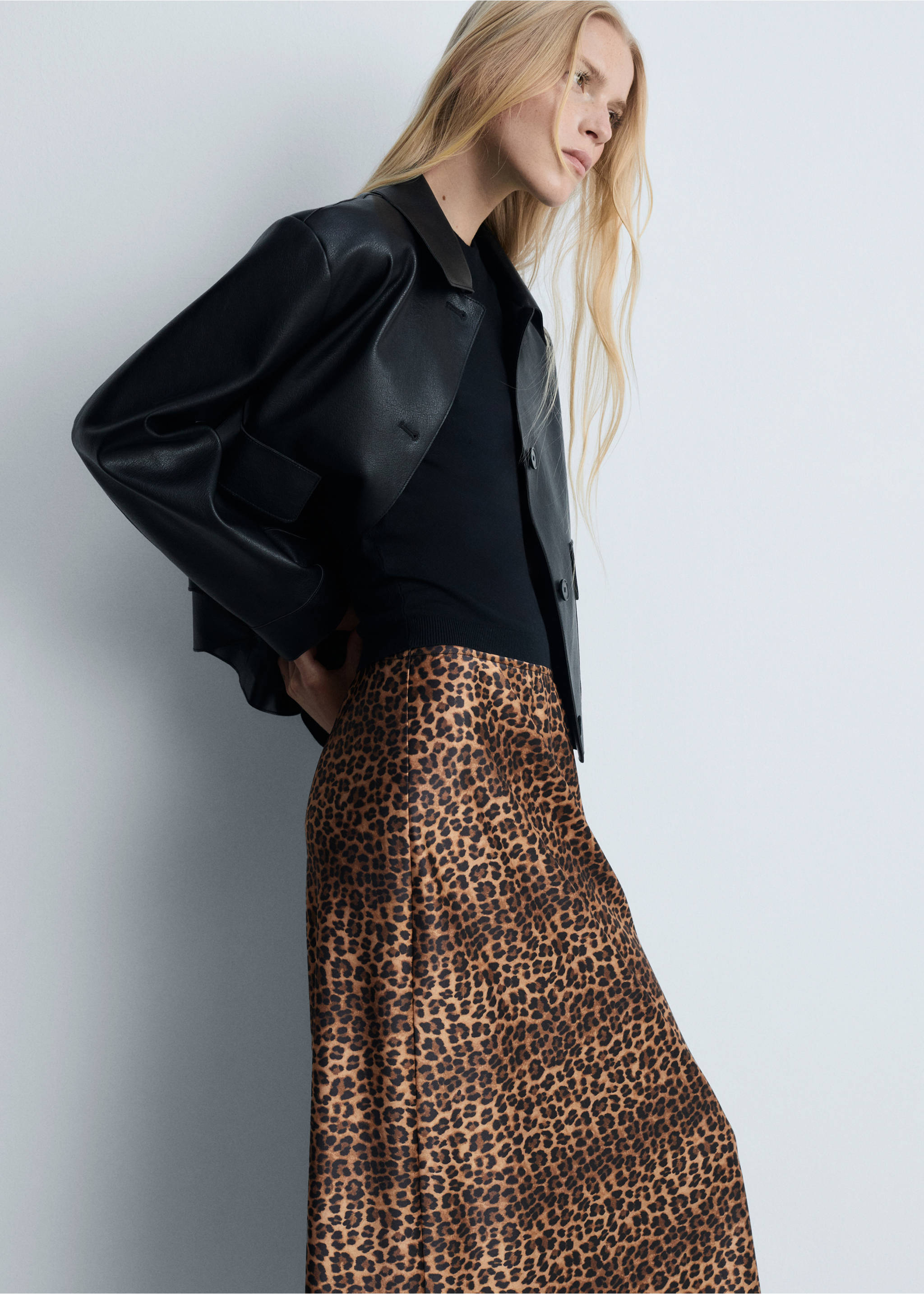 Leopard-print satin skirt - Details of the article 1, Brown. Ref: 77095153-00.