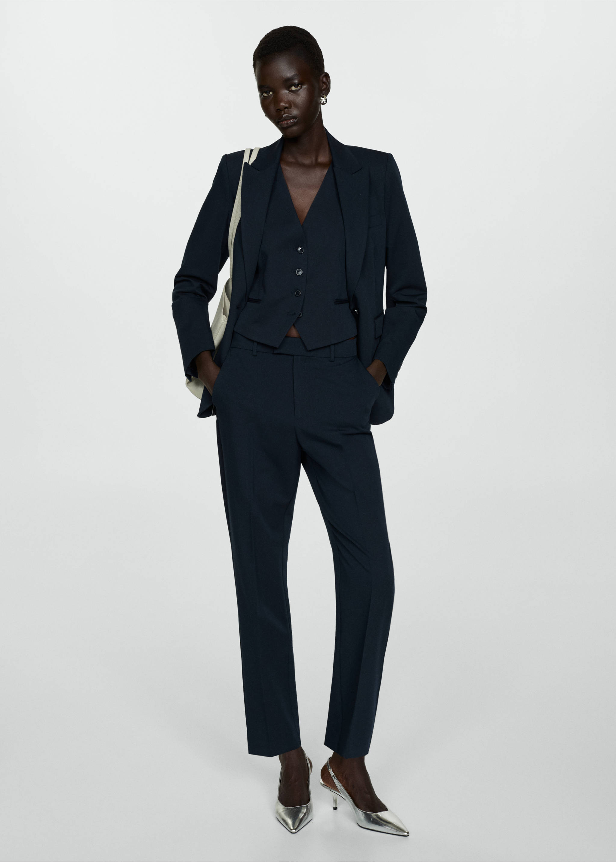 Suit vest with buttons - General plane, Dark Navy. Ref: 77095636-00.