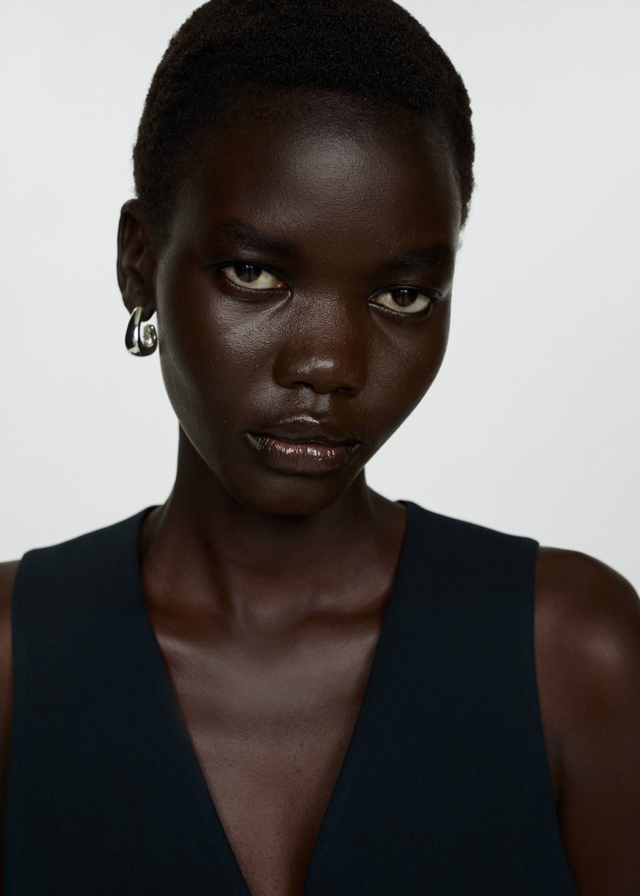 Geknöpfte Anzugweste - Detail des Artikels 1