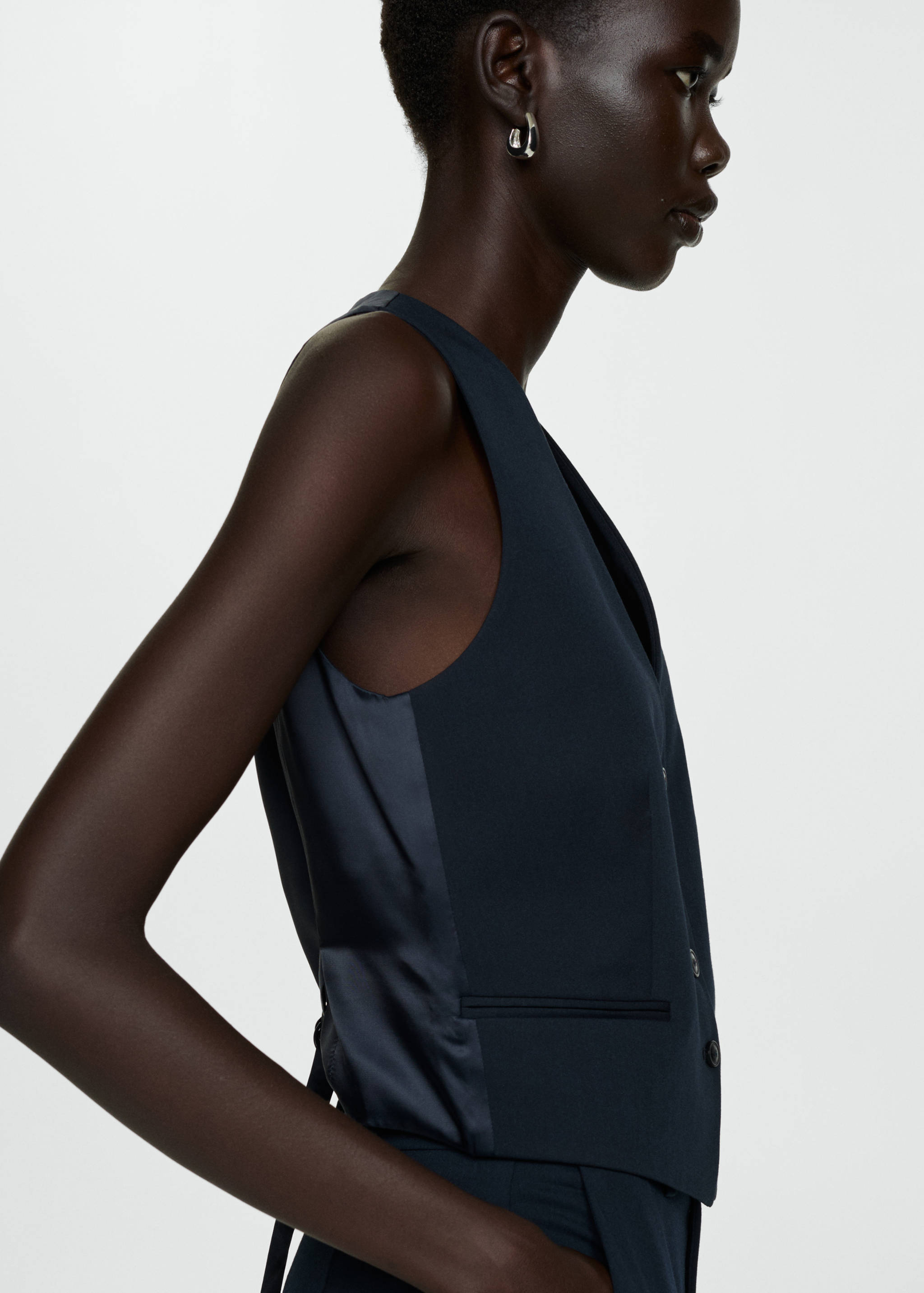 Geknöpfte Anzugweste - Detail des Artikels 6