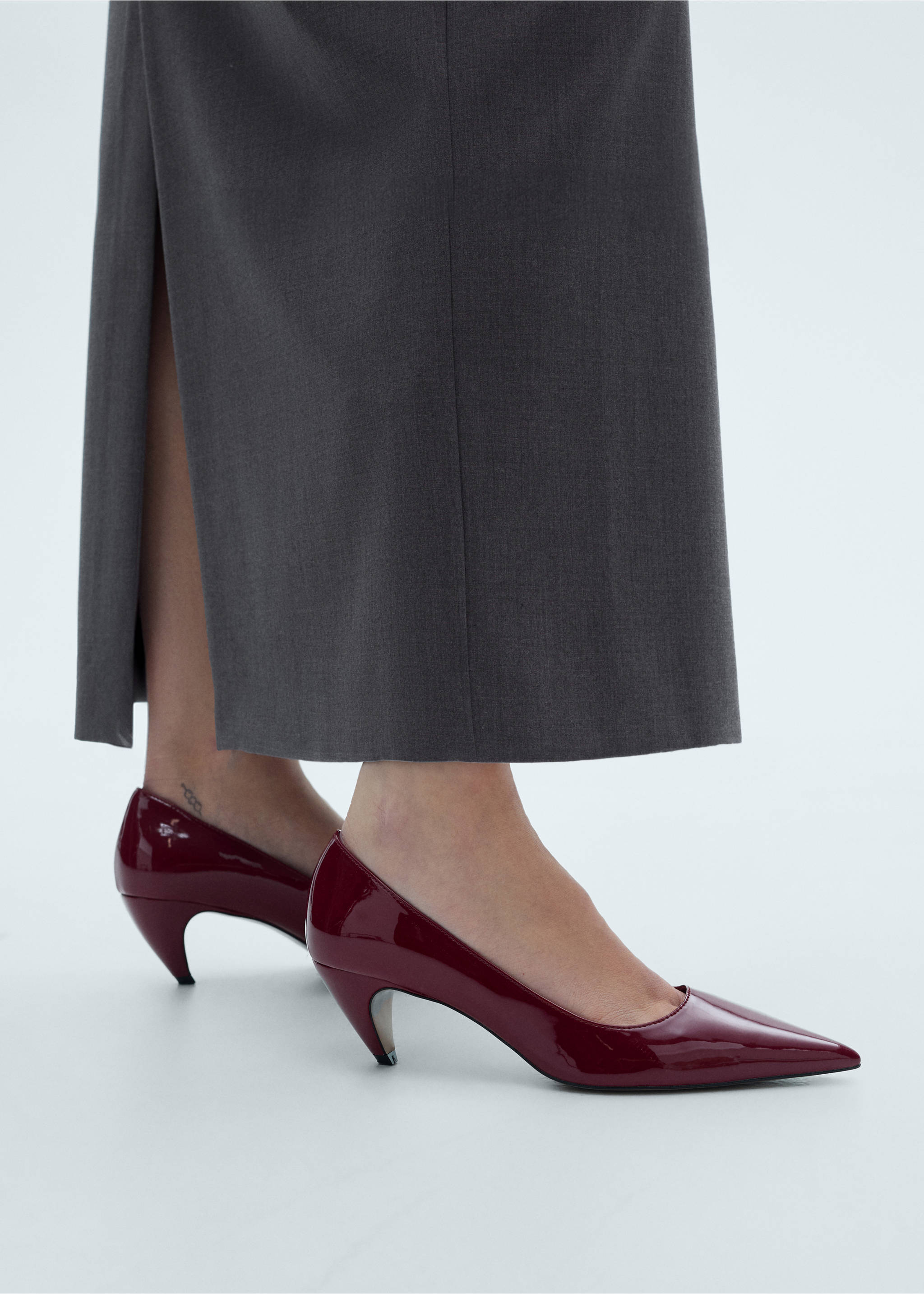 Falda larga lápiz abertura - Detalle del artículo 6, Gris. Ref: 77095647-00.