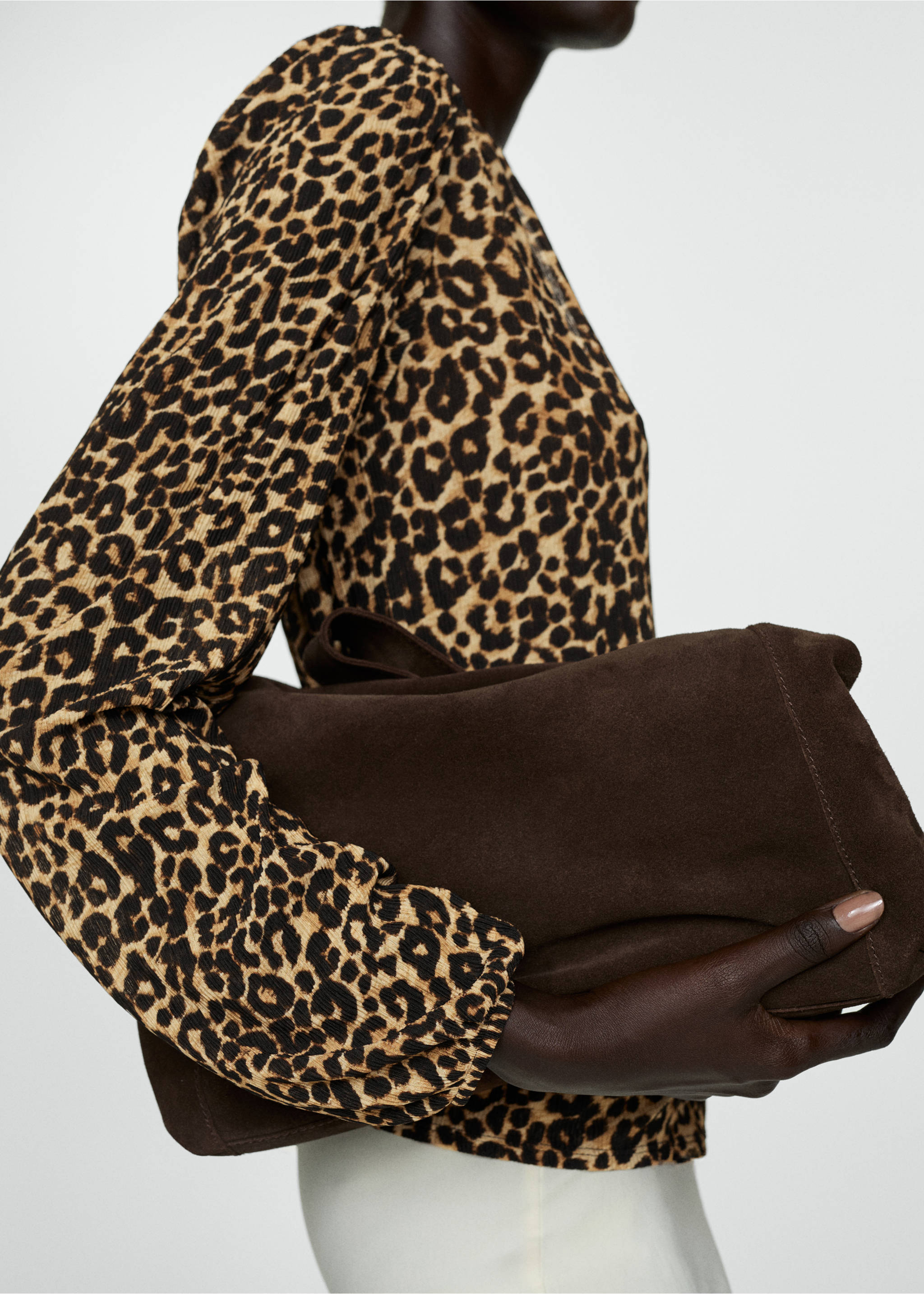 Animal-print blouse - Details of the article 6, Brown. Ref: 77095654-00.