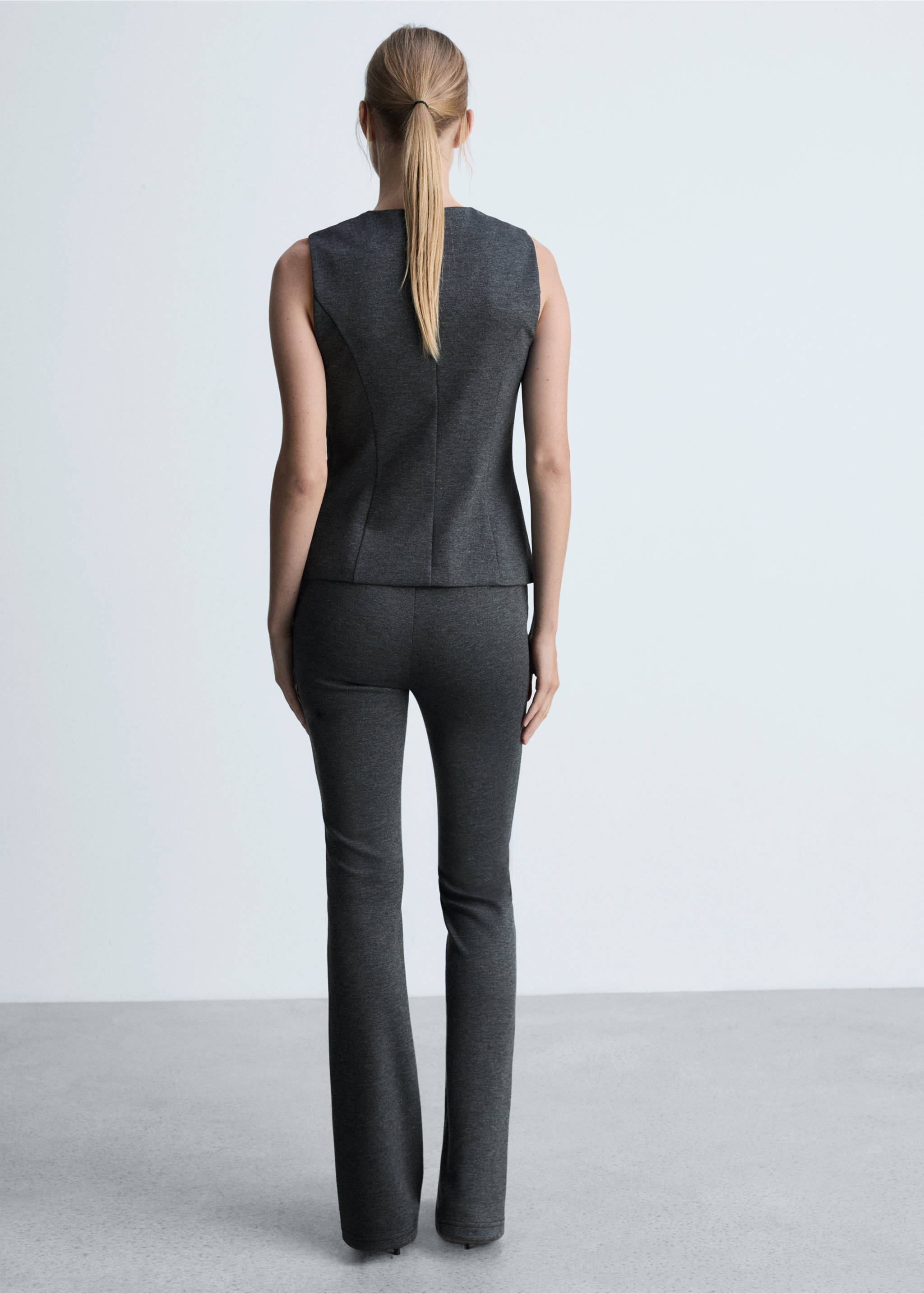 Flared trousers with seams - Reverse of the article, Grey. Ref: 77095661-00.