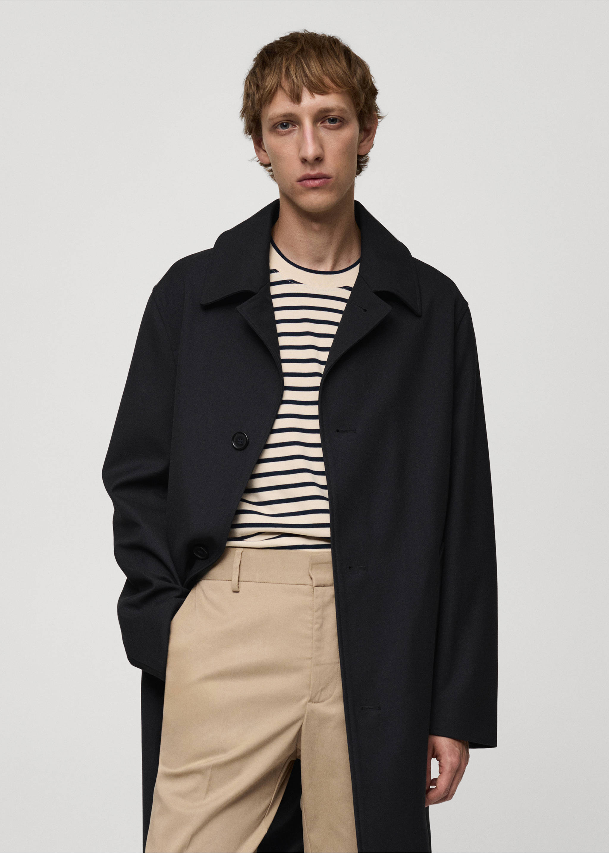 Oversized-Trenchcoat aus Comfort-Stretch-Gewebe - Mittlere Ansicht, Dunkles Marineblau. Ref: 77095959-00.