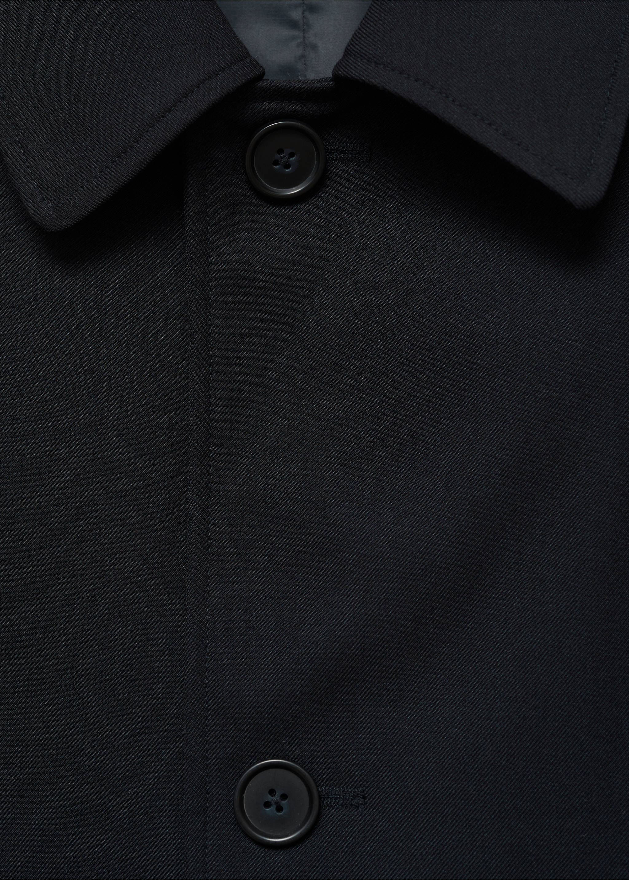 Oversized-Trenchcoat aus Comfort-Stretch-Gewebe - Detail des Artikels 8, Dunkles Marineblau. Ref: 77095959-00.
