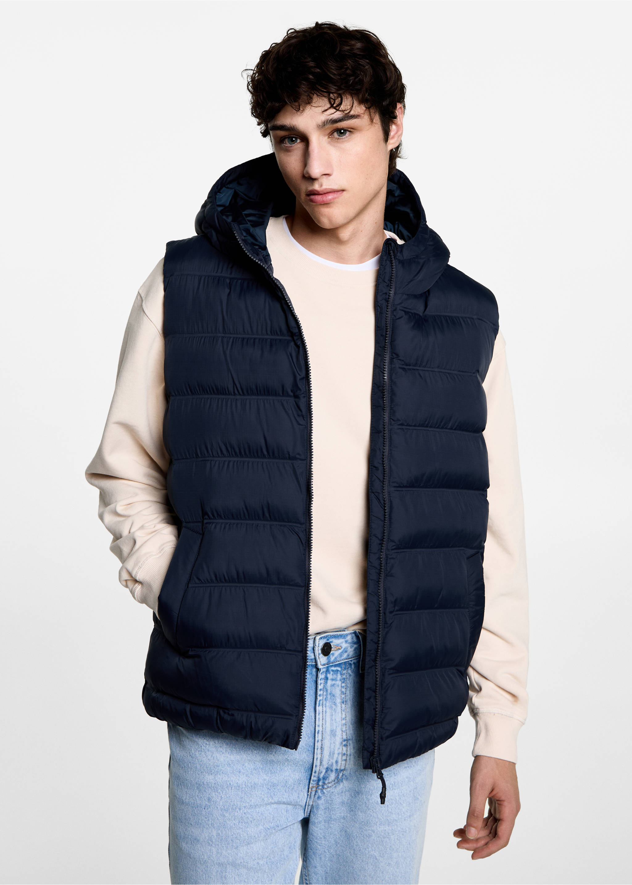 Quilted vest with hood - Medium plane, Dark Navy. Ref: 77095965-00.