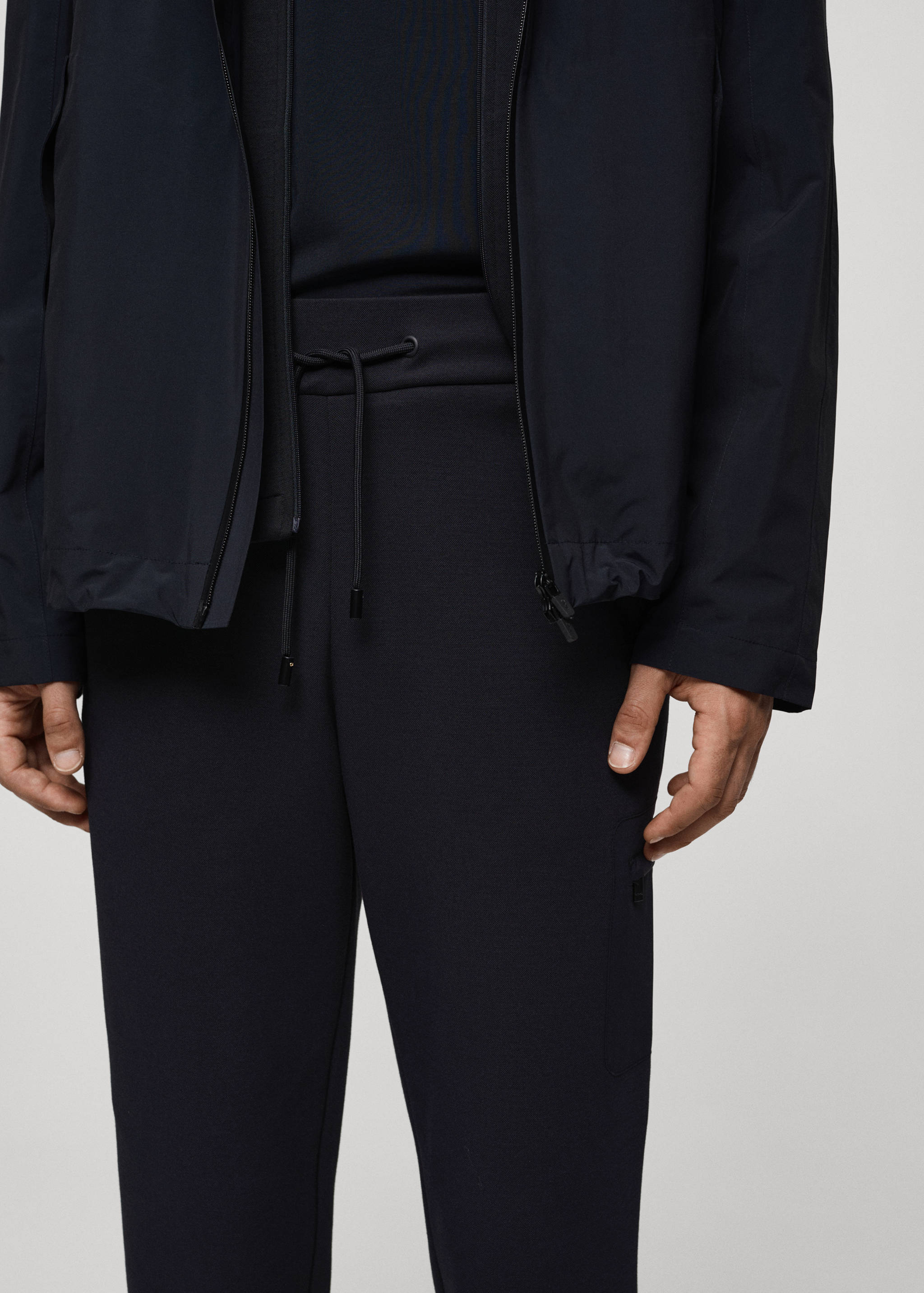 Strukturierte Jogger-Pants mit geruchshemmender Technologie - Detail des Artikels 1