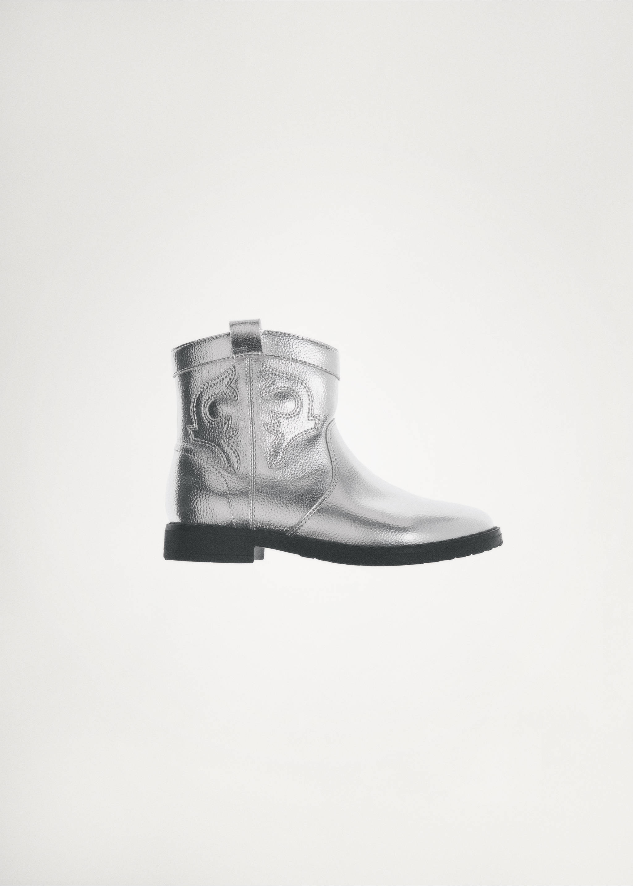 Zipped metallic boots - Details of the article 9, Silver. Ref: 77095967-00.
