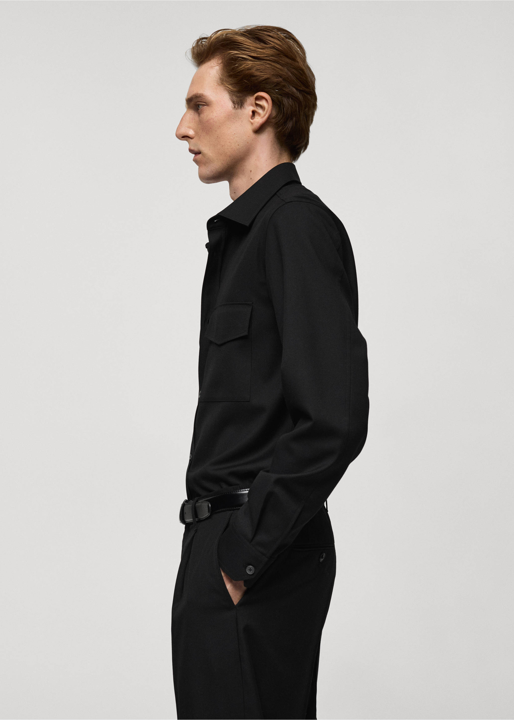 Regular fit pockets overshirt - Details of the article 2, Black. Ref: 77095973-00.