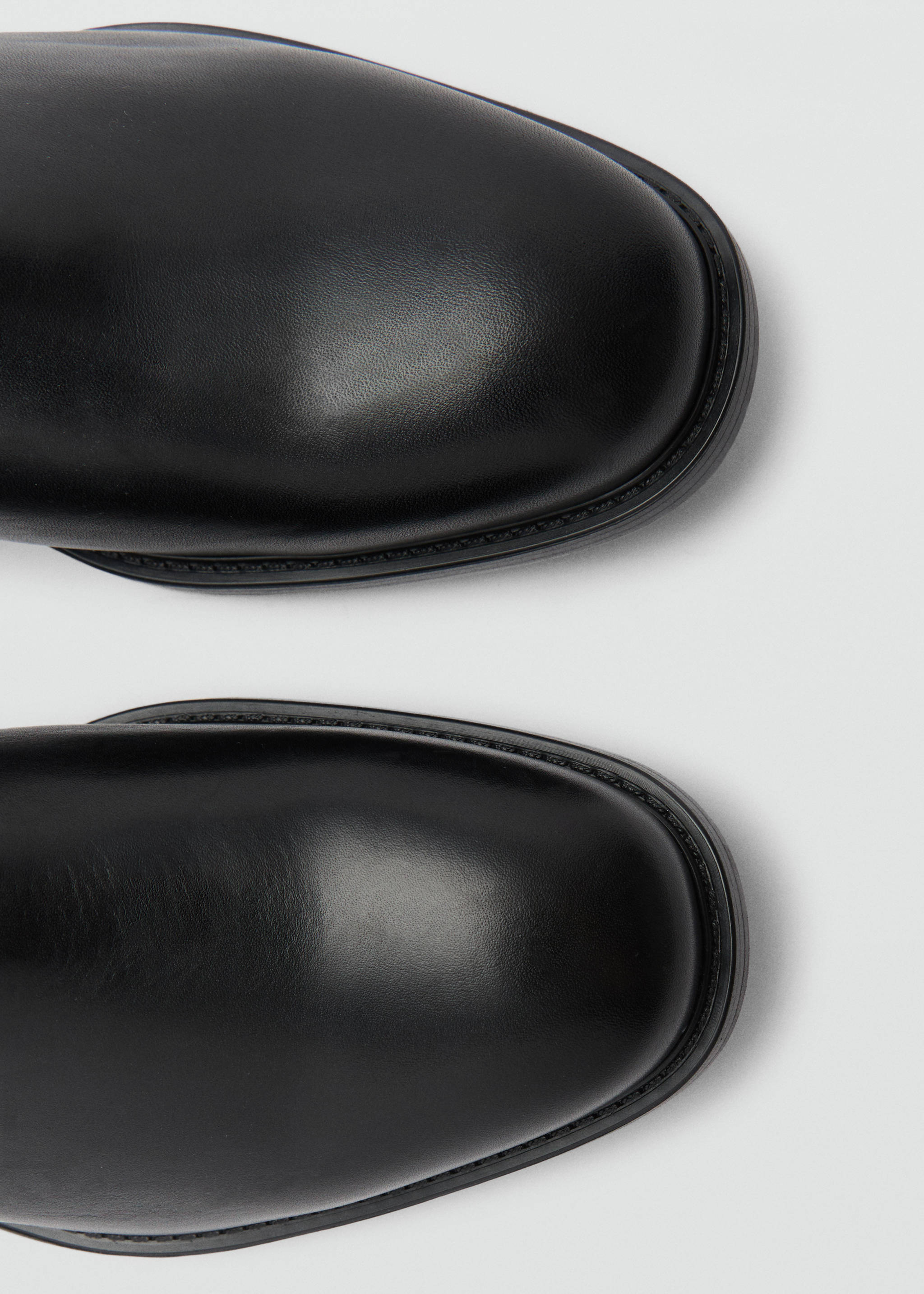 Polished leather chelsea boots - Details of the article 2