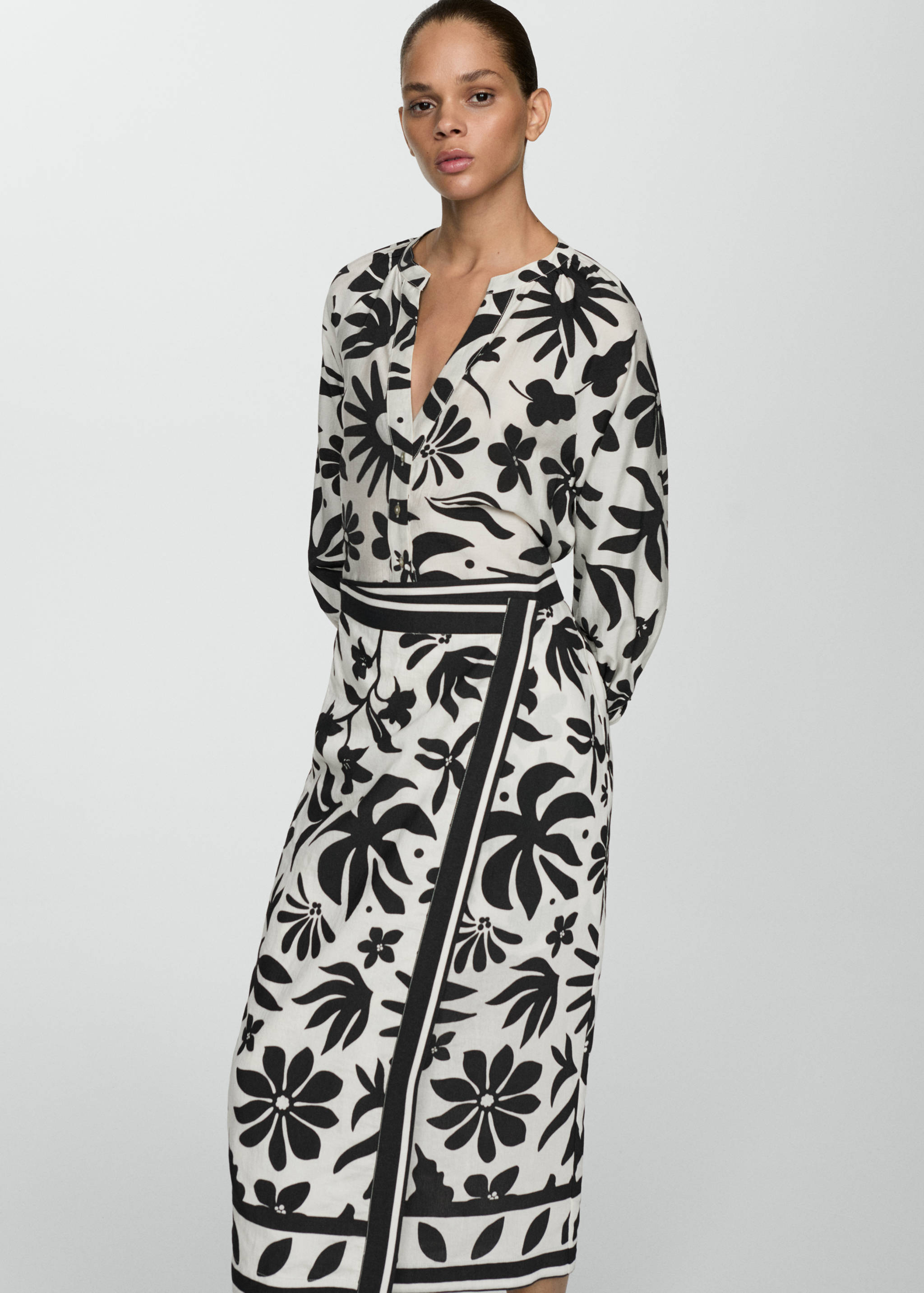 Floral-print wrap skirt - Details of the article 2