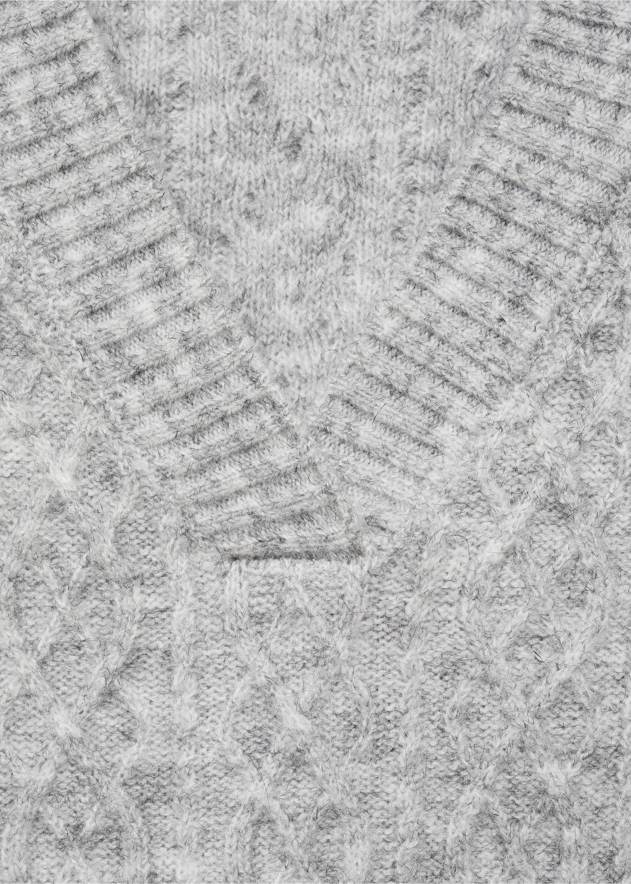 Gilet maille torsadée - Détail de l'article 8, Gris chiné moyen. Ref: 77096004-00.