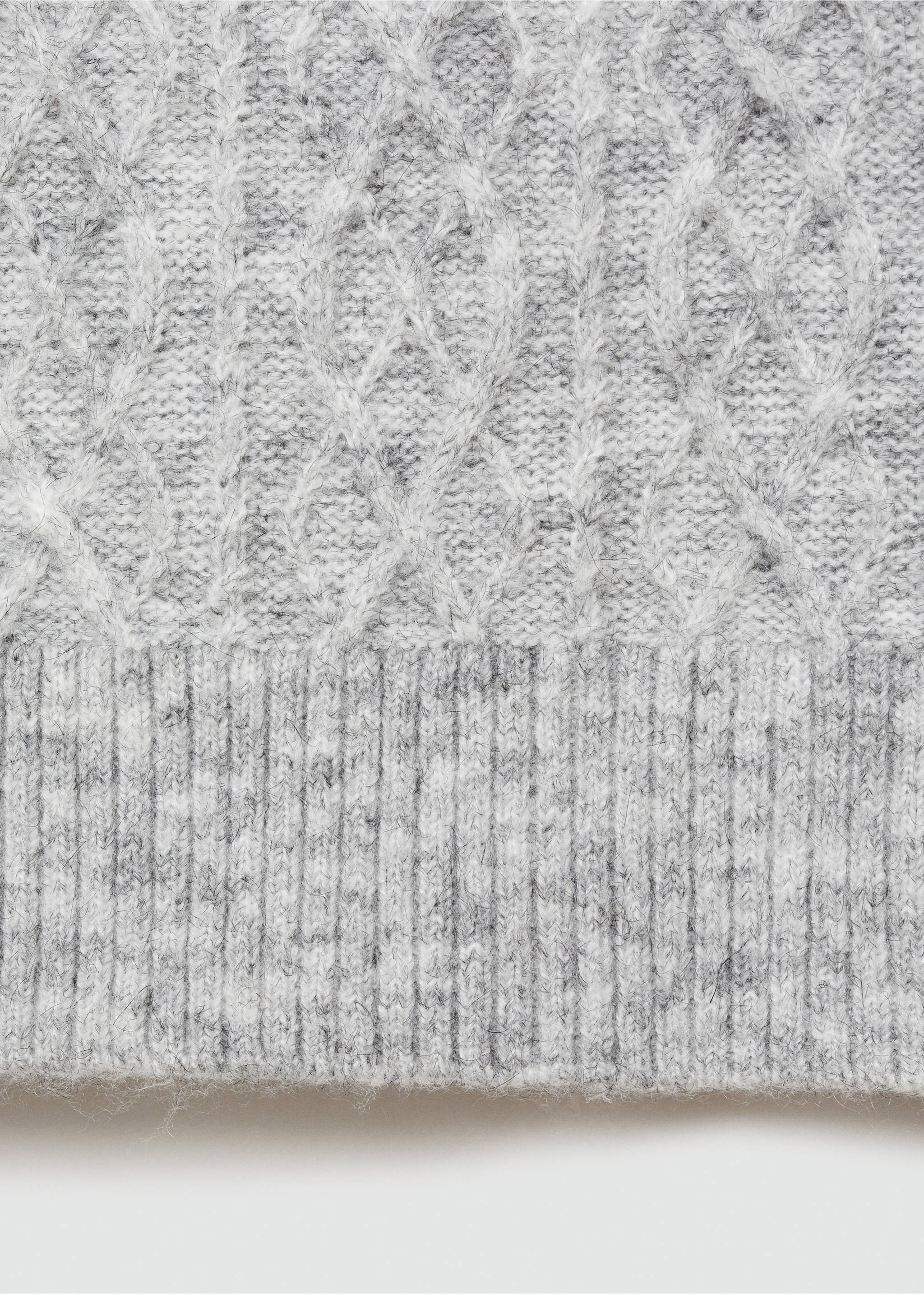 Gilet maille torsadée - Détail de l'article 0, Gris chiné moyen. Ref: 77096004-00.