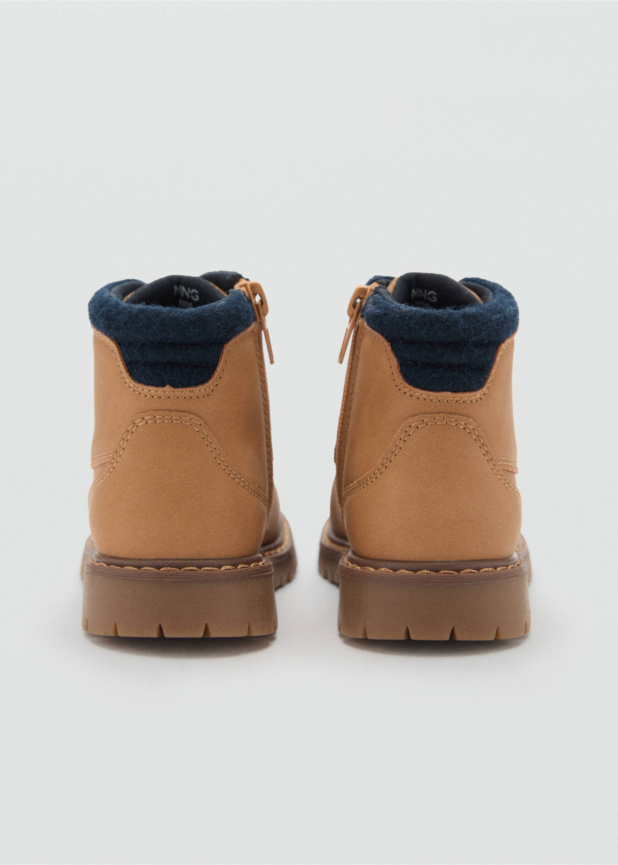 Lace-up mountain boots - Details of the article 1, Medium Brown. Ref: 77096334-00.
