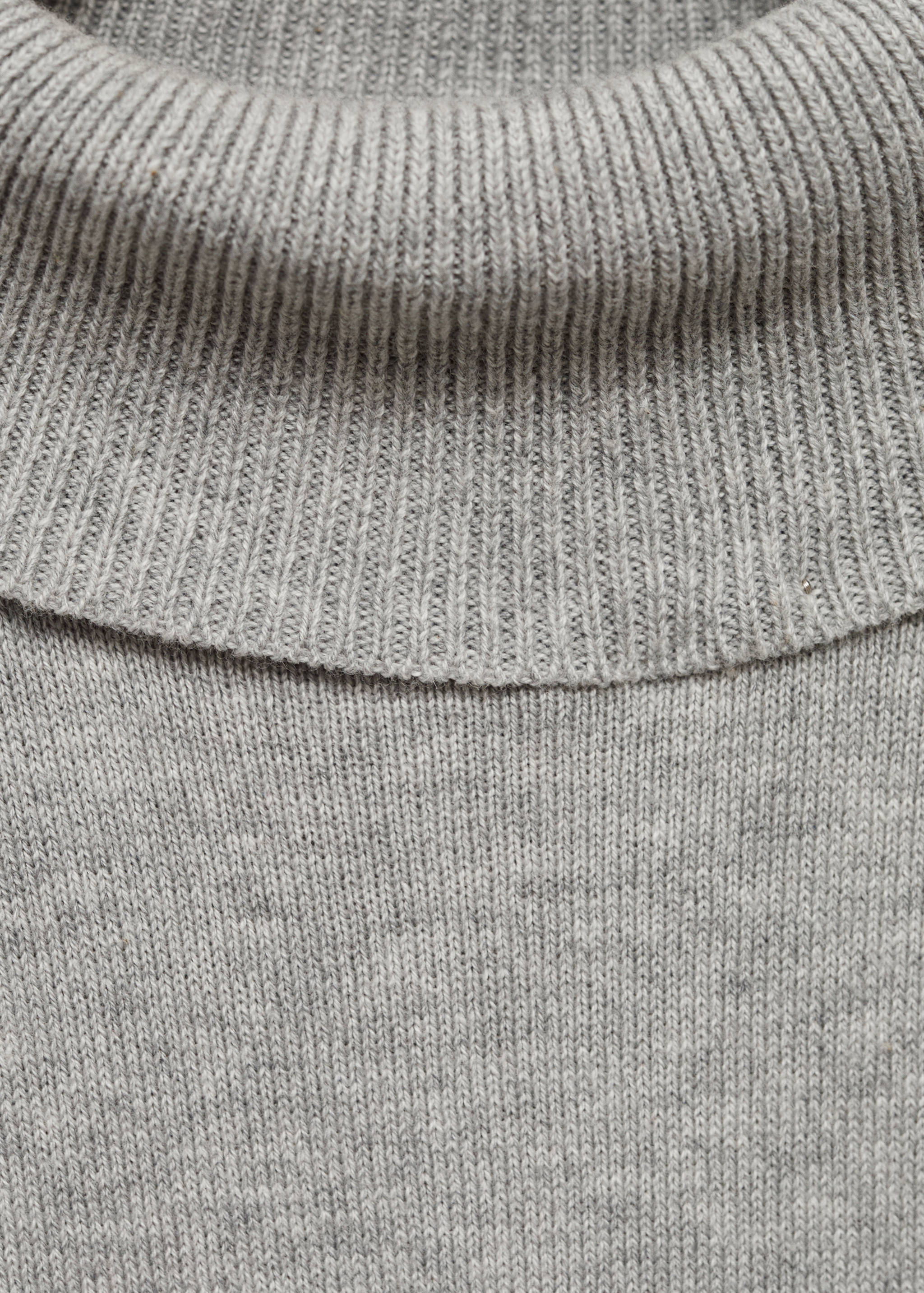 Turtleneck knitted sweater - Details of the article 8